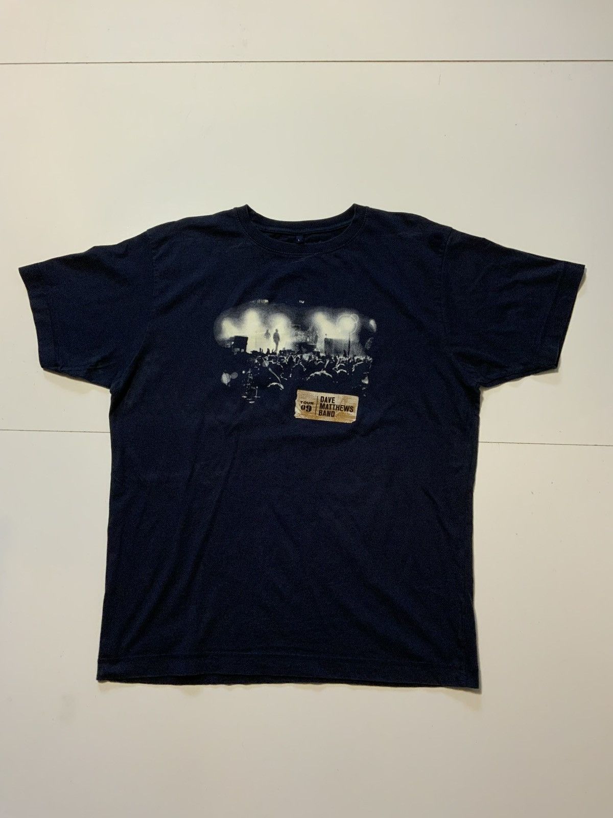 Band Tees Dave Matthews Band 2009 European Live Tour Rock Band T-Shirt Size US L / EU 52-54 / 3 - 2 Thumbnail