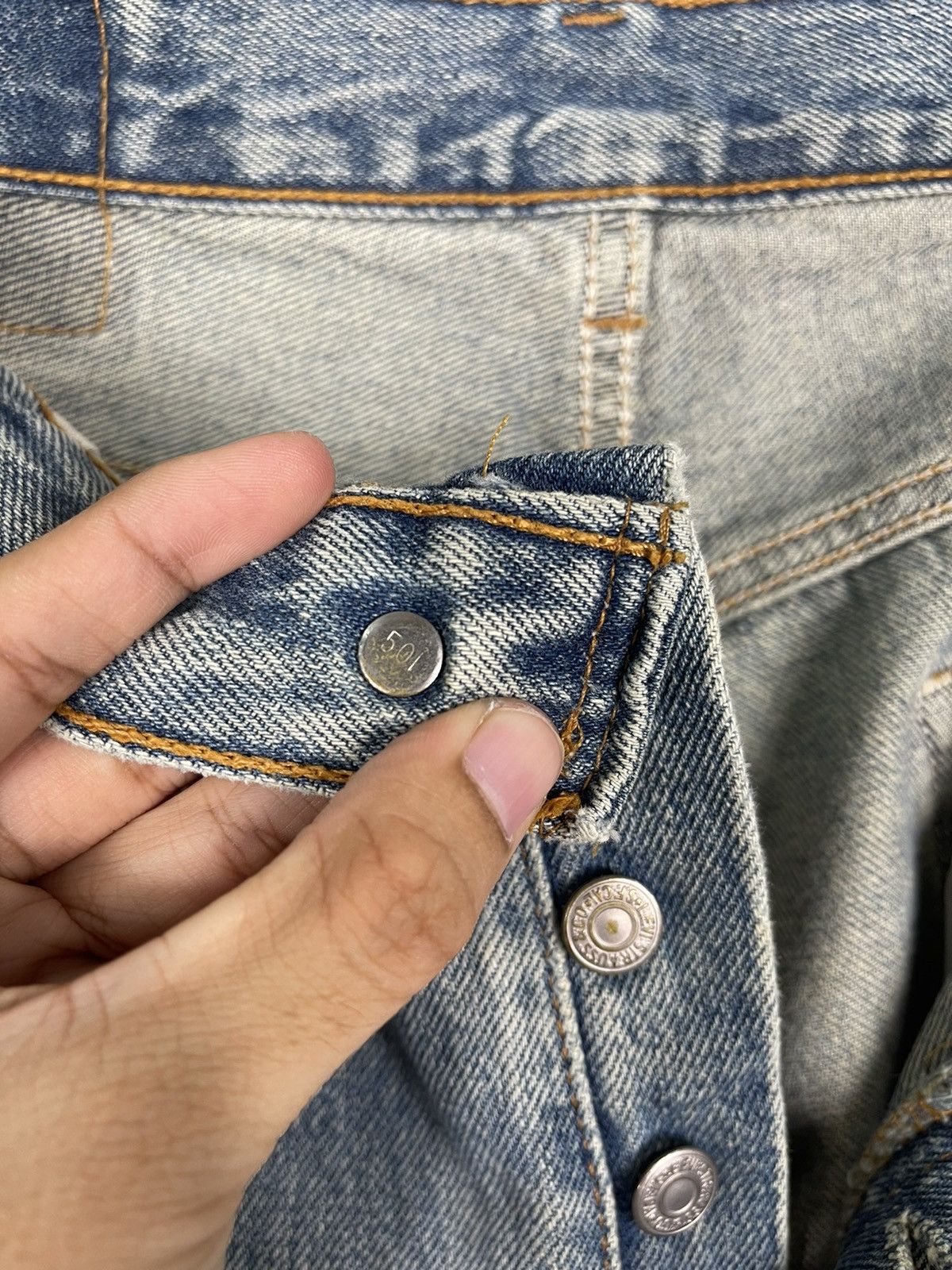 Levi's Vintage 90s Levis 501 Faded Blue Button Fly Distressed Denim Size US 34 / EU 50 - 15 Thumbnail