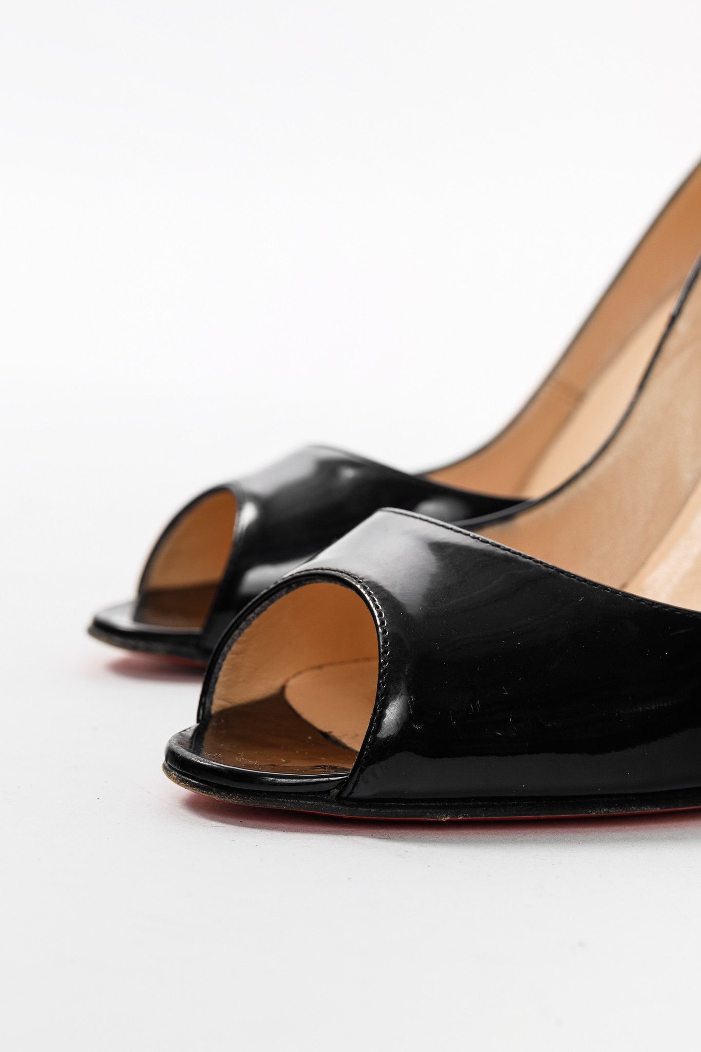 Christian Louboutin Christian Louboutin Yoyo 100 Patent Peep-Toe Pumps Size US 7.5 / IT 37.5 - 7 Thumbnail