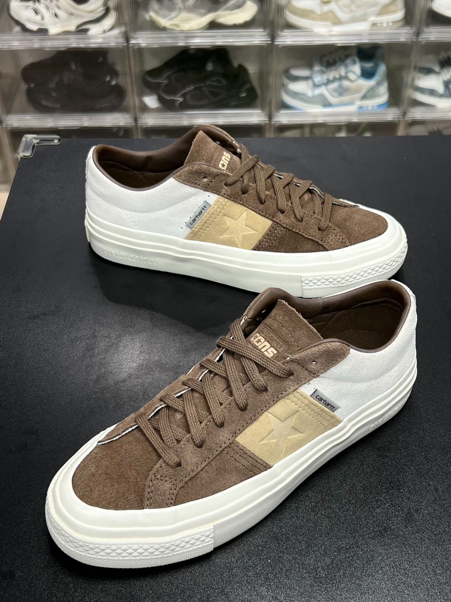 Converse Converse Brown Lowtop Sneakers 7 Men Size US 7 / EU 40 - 1 Thumbnail
