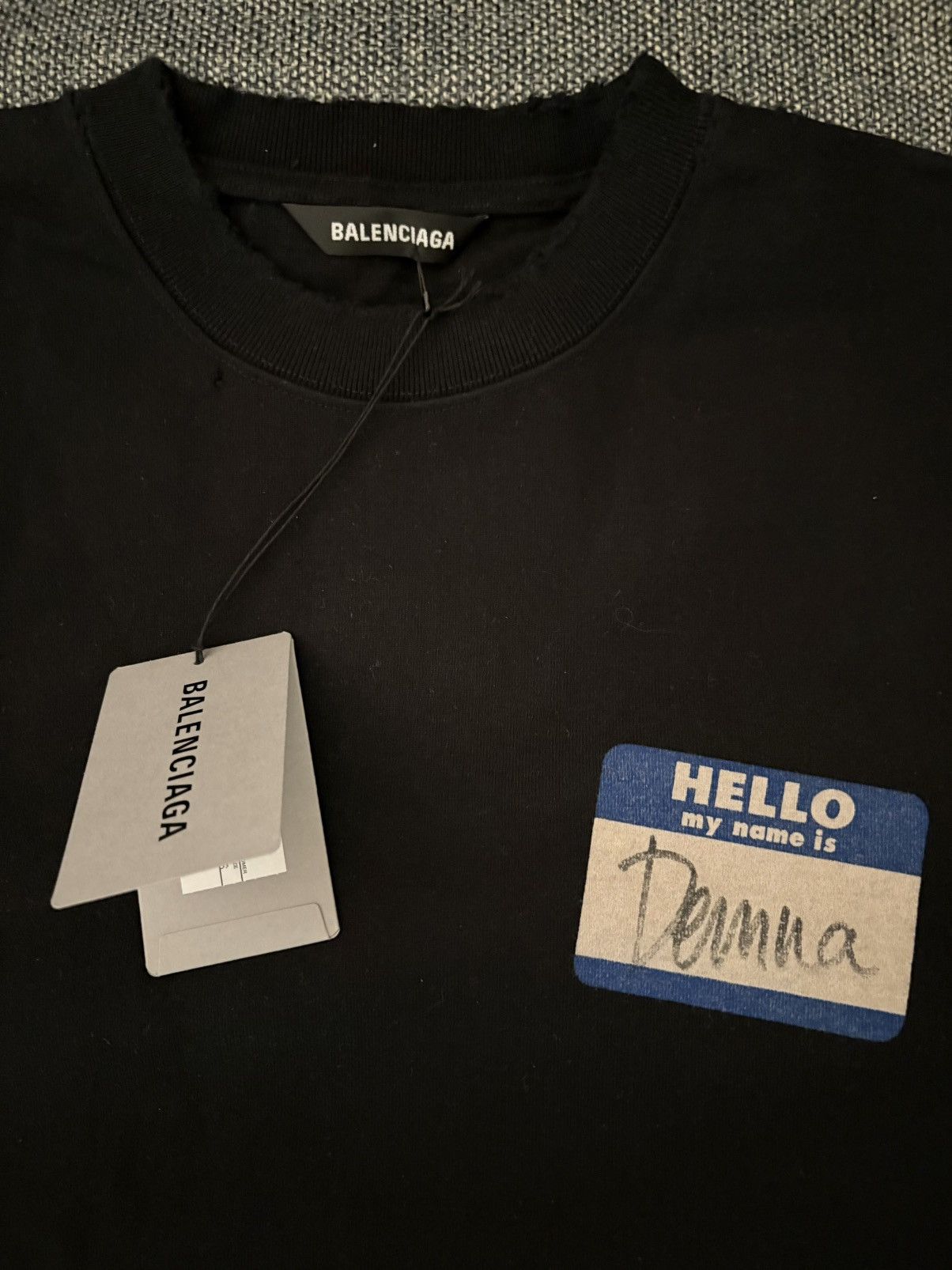 Balenciaga Balenciaga “Hello My Name is Demna” T-shirt Size US S / EU 44-46 / 1 - 3 Thumbnail