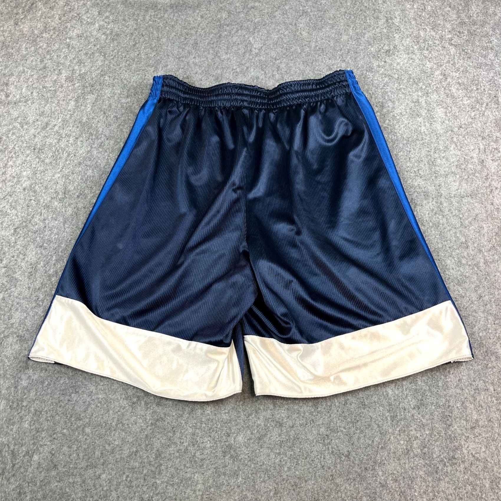 Nike VINTAGE Nike Mens Sweat Shorts L Blue 00s Y2K Sweat Shorts Nike Mens L Blue 00s Y2K Size US 33 - 2 Thumbnail
