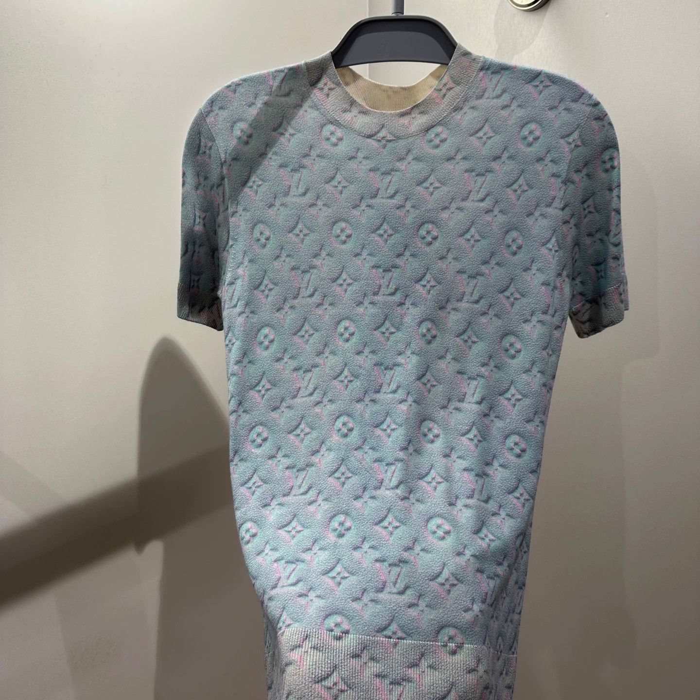 Louis Vuitton LV may735 full logo cashmere-silk short tee XS Size XS / US 0-2 / IT 36-38 - 6 Thumbnail