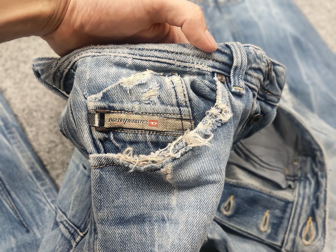 Diesel Vintage Diesel Industries Darron Eyecons Jeans Denim LGB Size US 32 / EU 48 - 14 Thumbnail