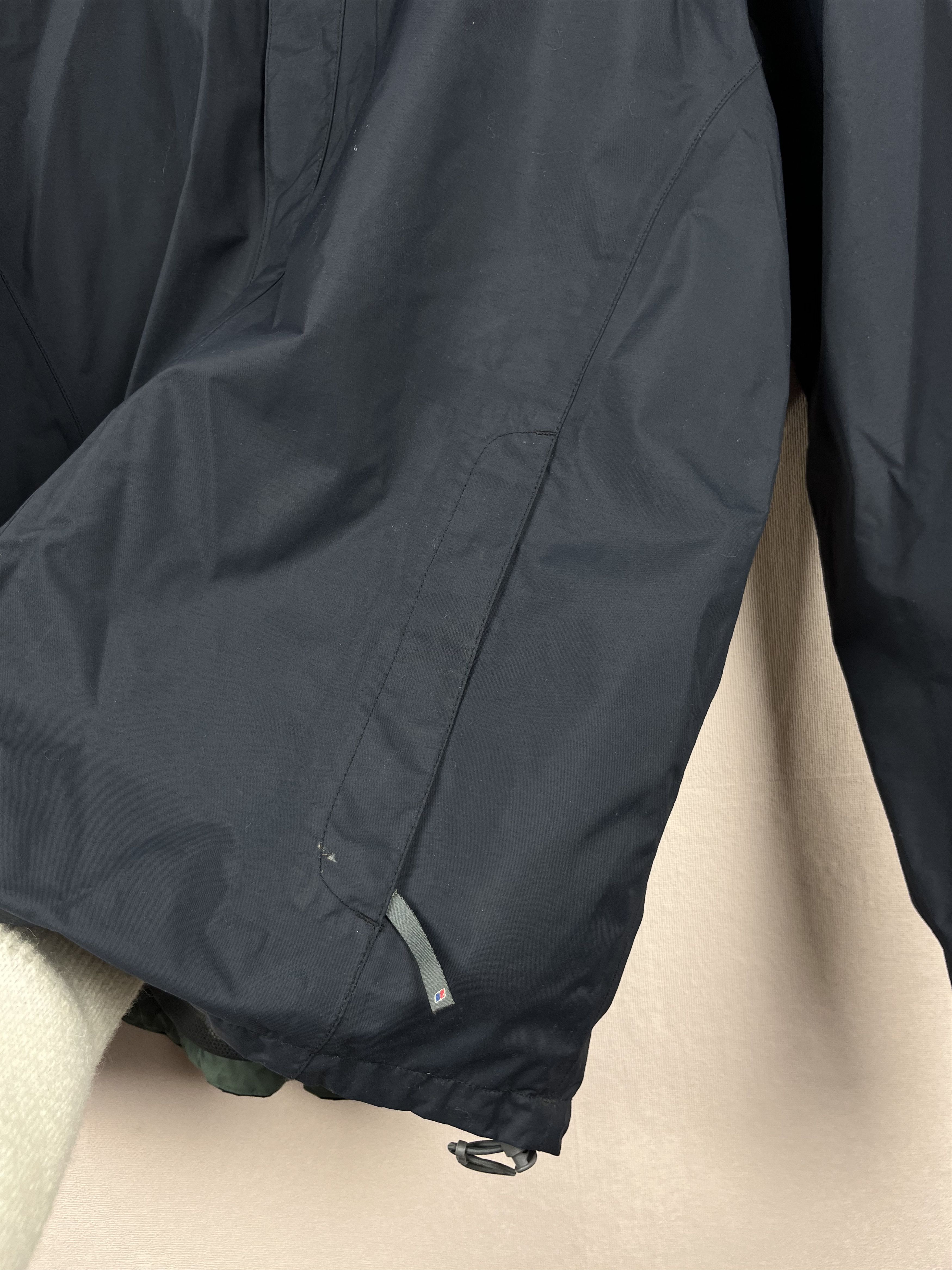 Berghaus Berghaus AQ2 Nylon Jacket Windbreaker Waterproof Outdoor Size US XXL / EU 58 / 5 - 9 Thumbnail
