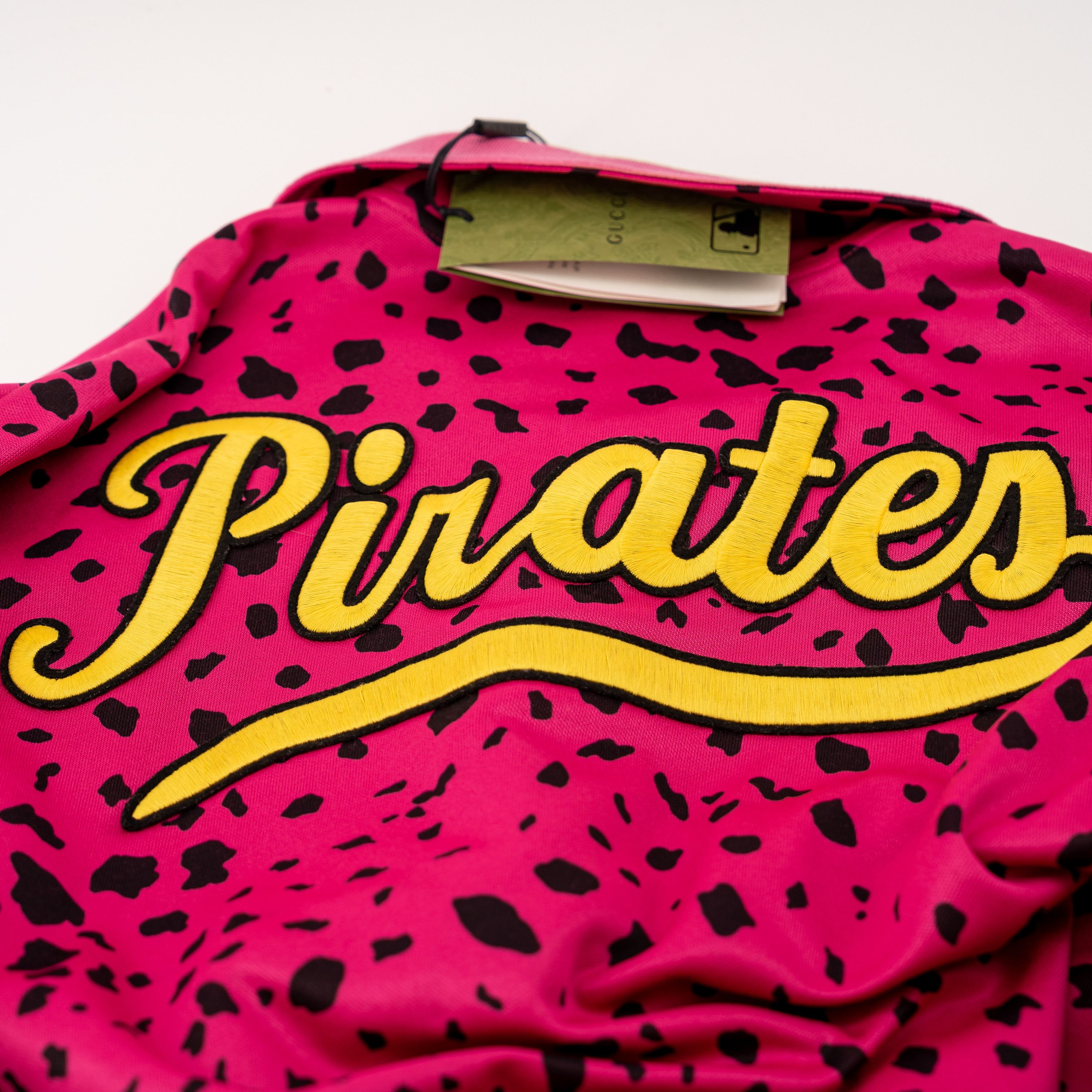 Gucci M - Gucci MLB Pirates Jersey Zip Jacket Pink Animal Prin Size US M / EU 48-50 / 2 - 7 Thumbnail