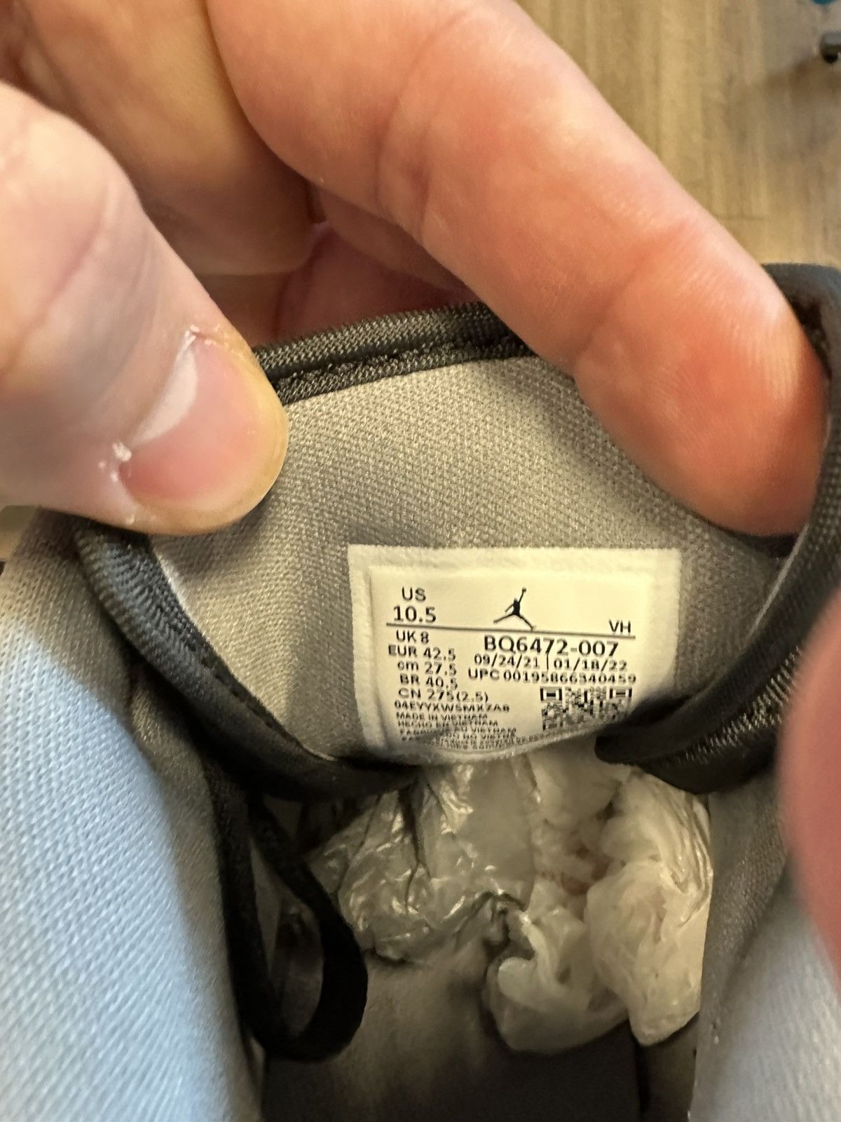 Nike Jordan 1 Mid Size US 10.5 / IT 40.5 - 9 Thumbnail