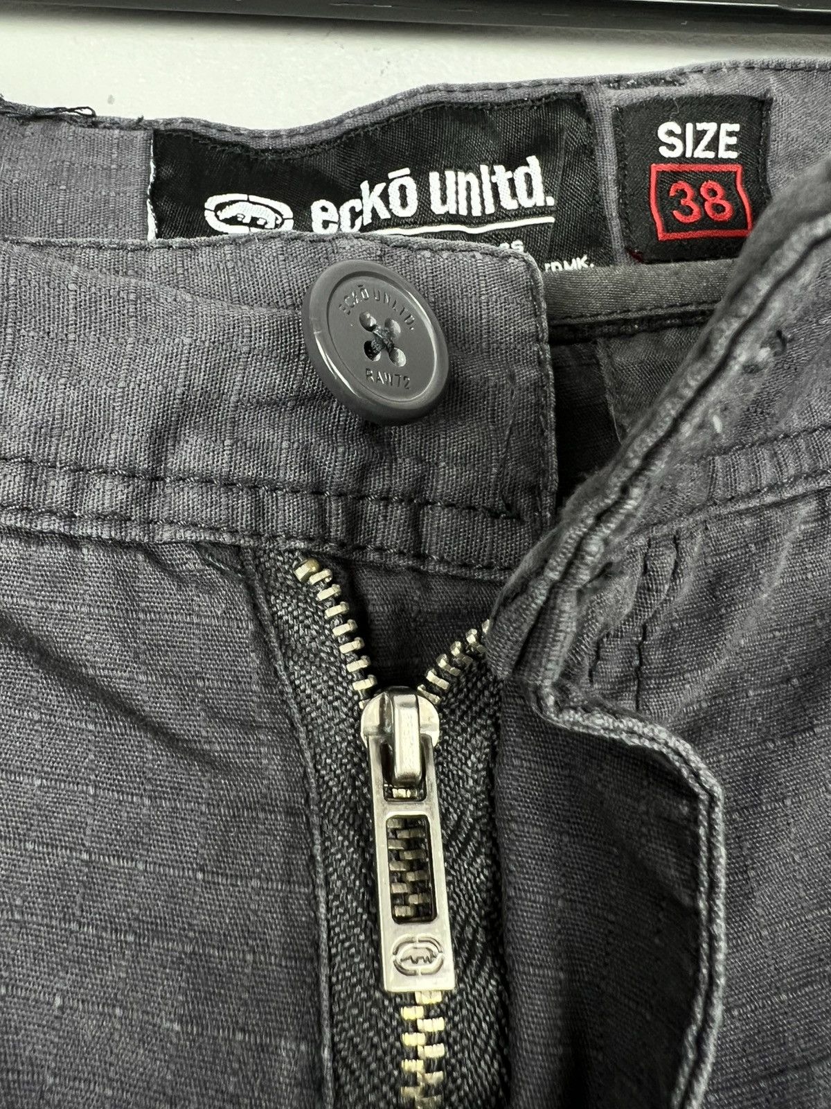 Ecko Unltd. × Marc Ecko Ecko Unltd Cargo Baggy Short Multi pocket Size US 38 / EU 54 - 6 Thumbnail