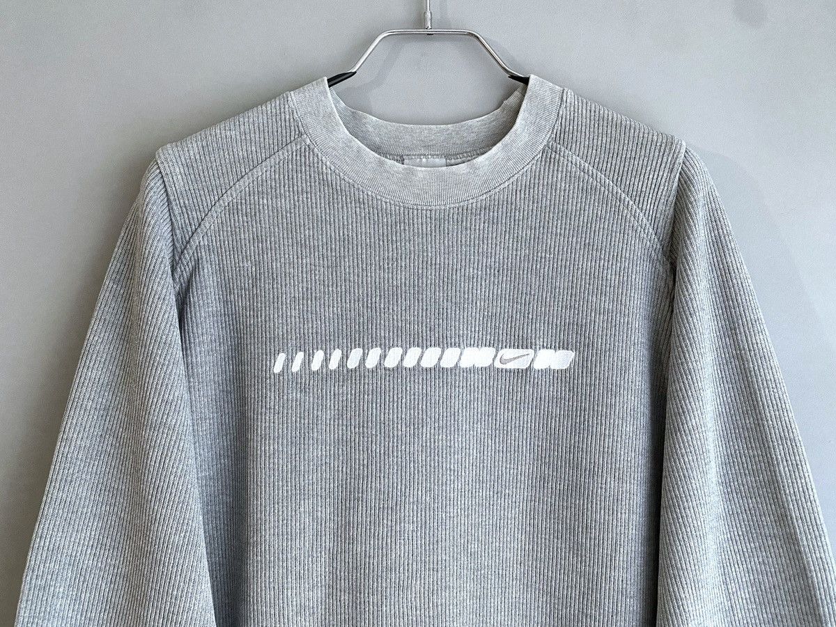 Nike × Vintage Nike Y2K Vintage Men's Grey Sweatshirts, Size L Size US L / EU 52-54 / 3 - 3 Thumbnail