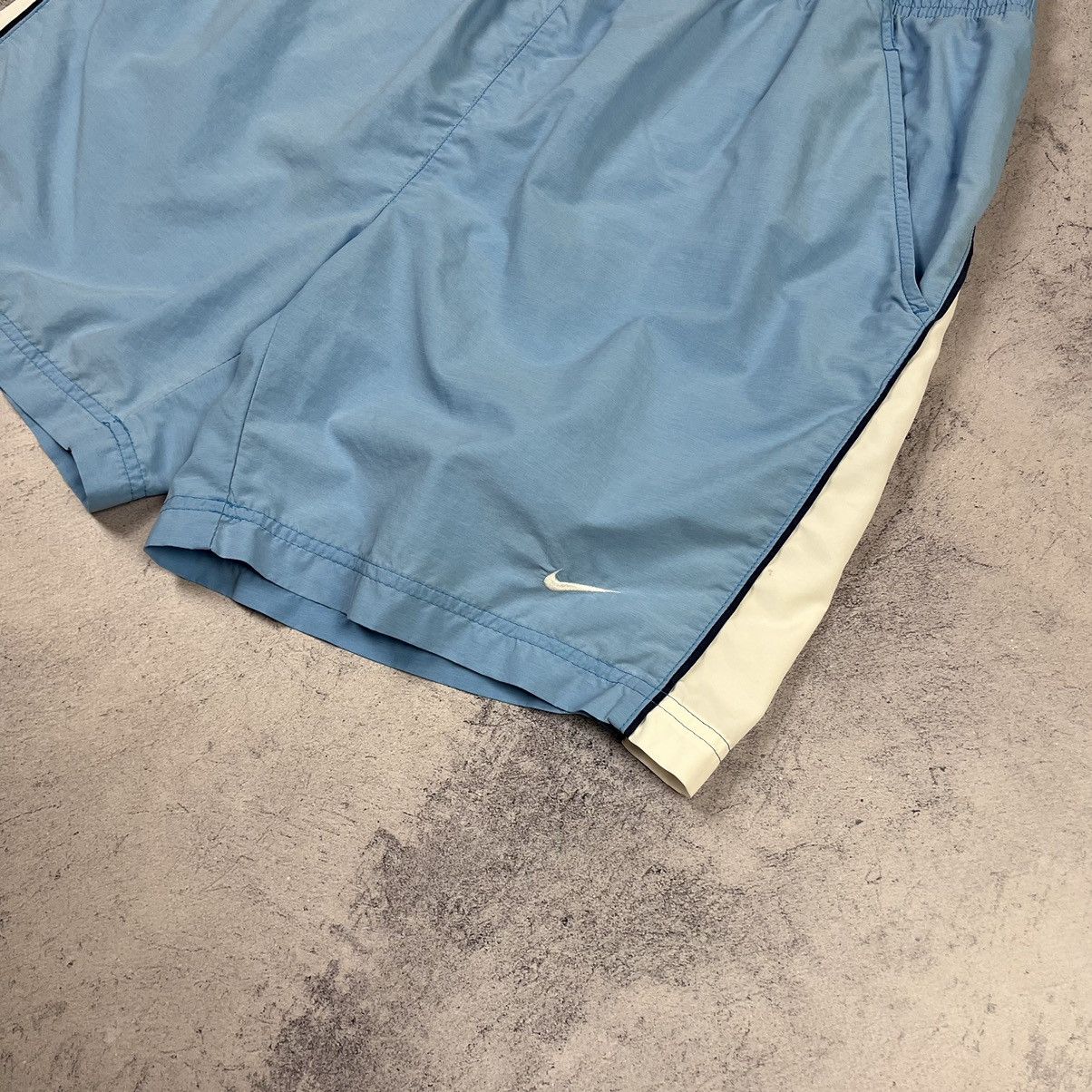 Nike Vintage Nike TN style swoosh nylon shorts 90’s Size US 34 / EU 50 - 2 Thumbnail