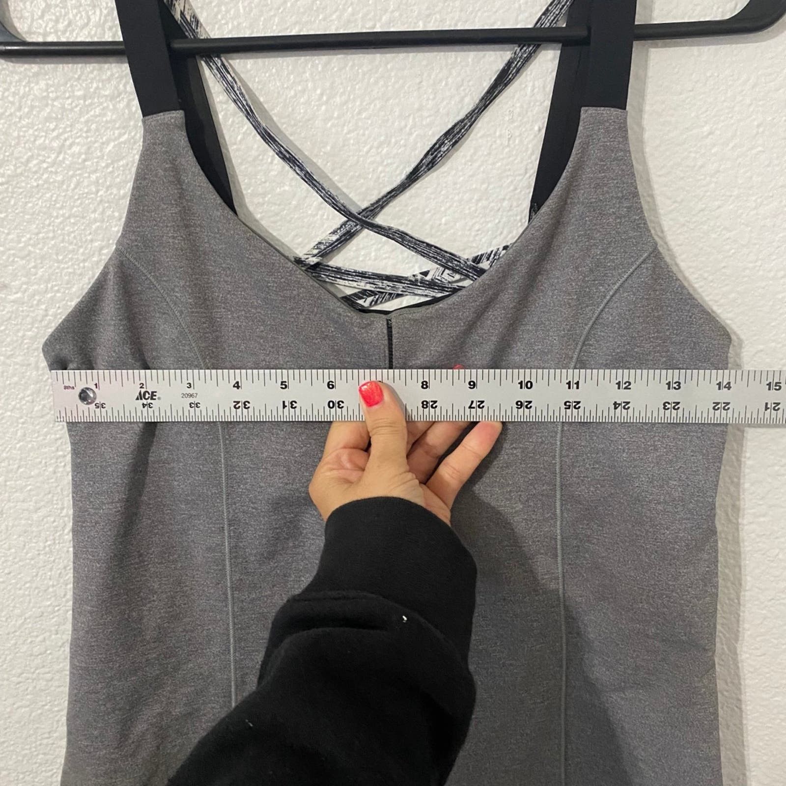 Lululemon lululemon tank top size 8 Size M / US 6-8 / IT 42-44 - 7 Thumbnail