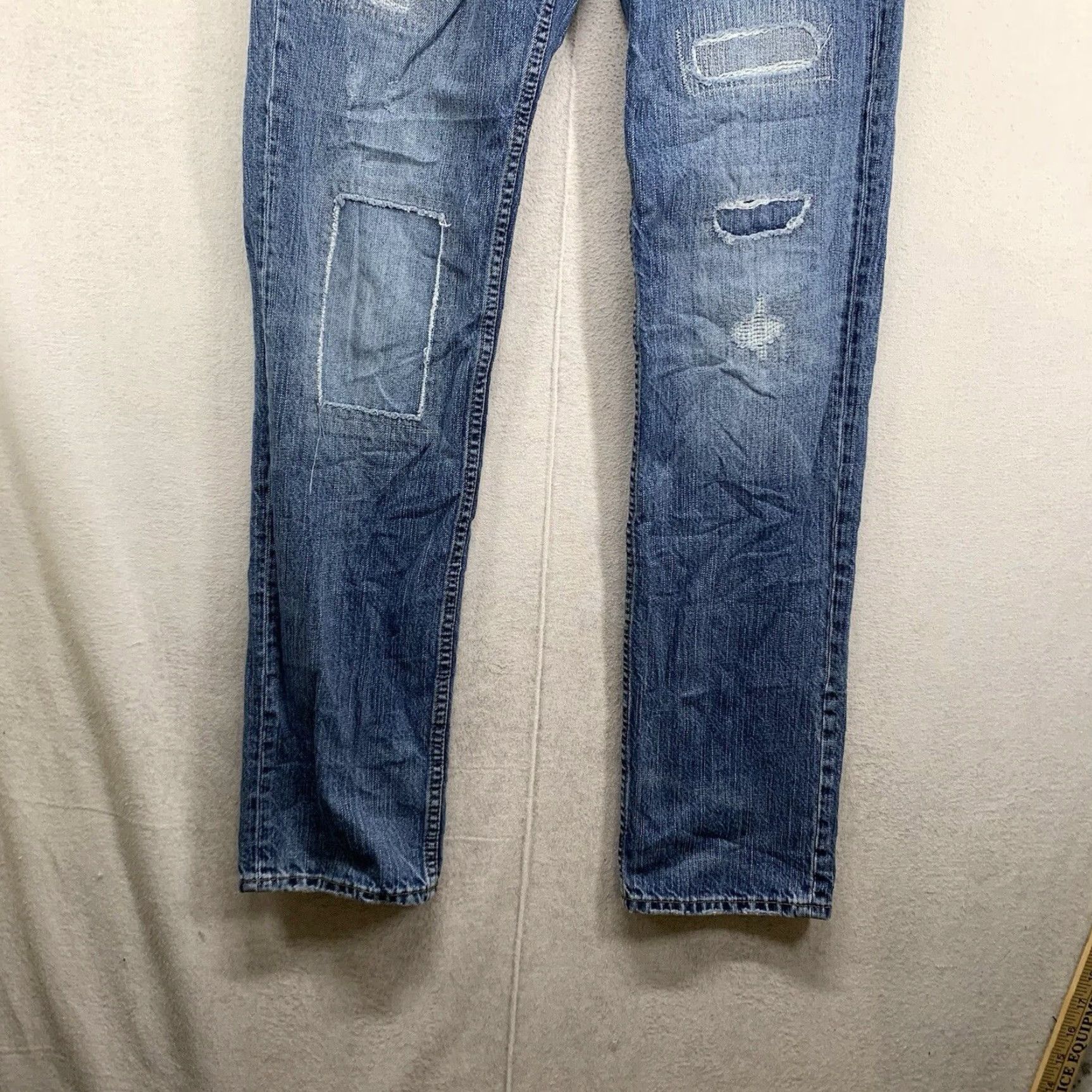 American Eagle Outfitters VINTAGE American Eagle Slim Straight Jeans Adults 28x32 Cotton Medium Wash Blue Mens Size US 28 / EU 44 - 5 Thumbnail
