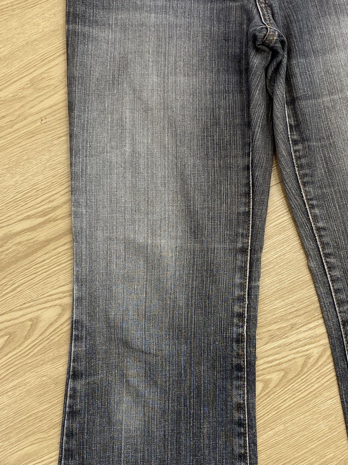 Uniqlo Uniqlo Faded Wash Style Loose Jeans Size US 29 - 7 Thumbnail