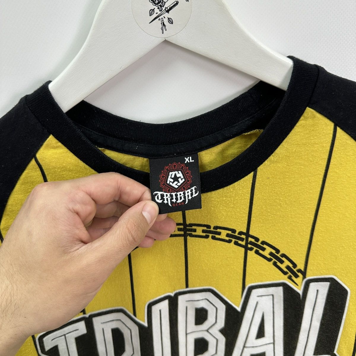 Vintage Vintage 00s Tribal Streetwear tee Chain we decades strong og Size US XL / EU 56 / 4 - 7 Thumbnail