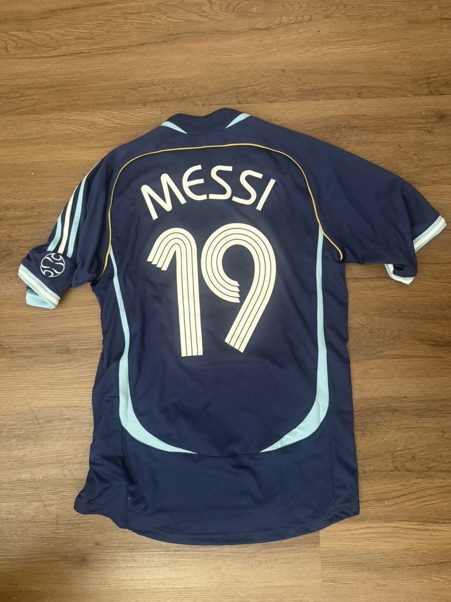 Adidas Argentina Lionel Messi 2006 Jersey Size US M / EU 48-50 / 2 - 4 Thumbnail