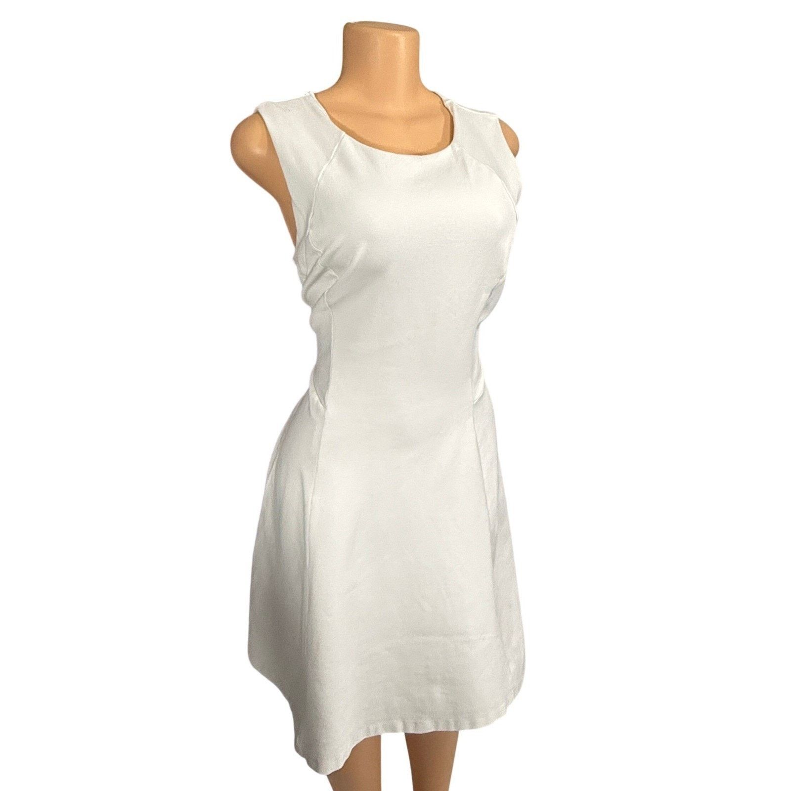 White House Black Market White House Black Market Sleeveless Fit and Flare Dress M Size M / US 6-8 / IT 42-44 - 2 Thumbnail