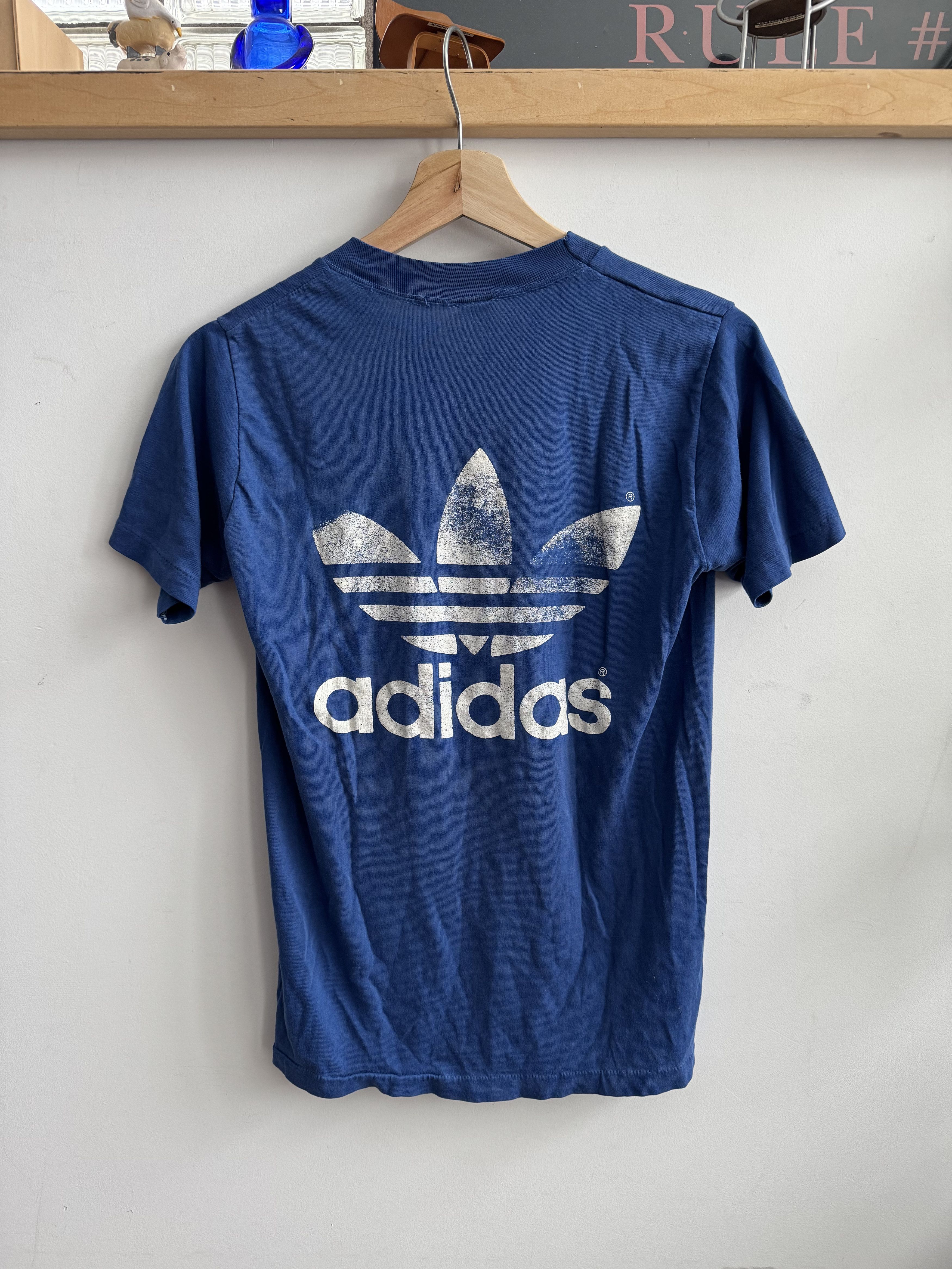 Adidas 70s Adidas Logo T shirt Size M Size US M / EU 48-50 / 2 - 2 Thumbnail
