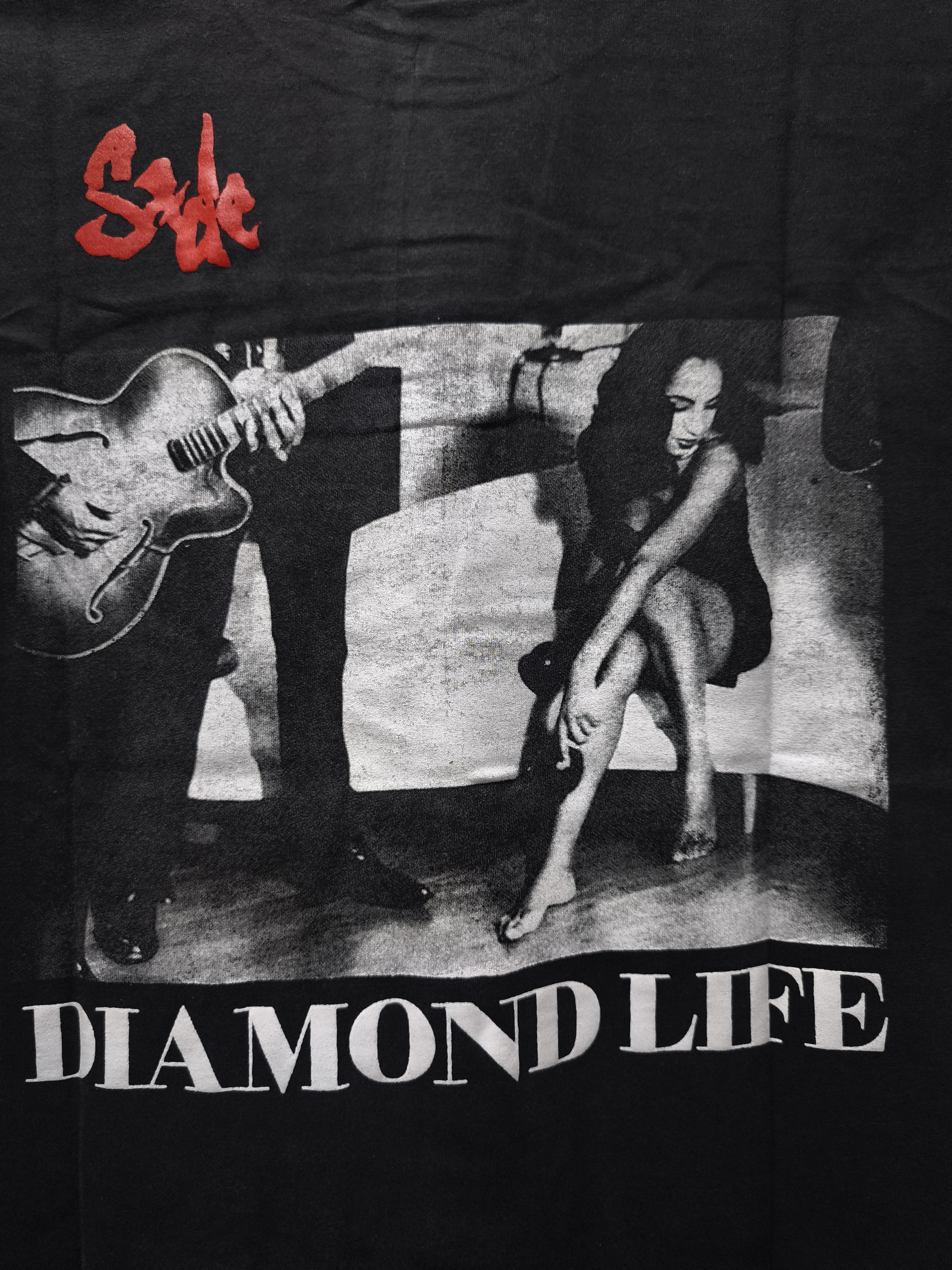 Band Tees Sade Diamond Life T-shirt Size US XL / EU 56 / 4 - 6 Thumbnail