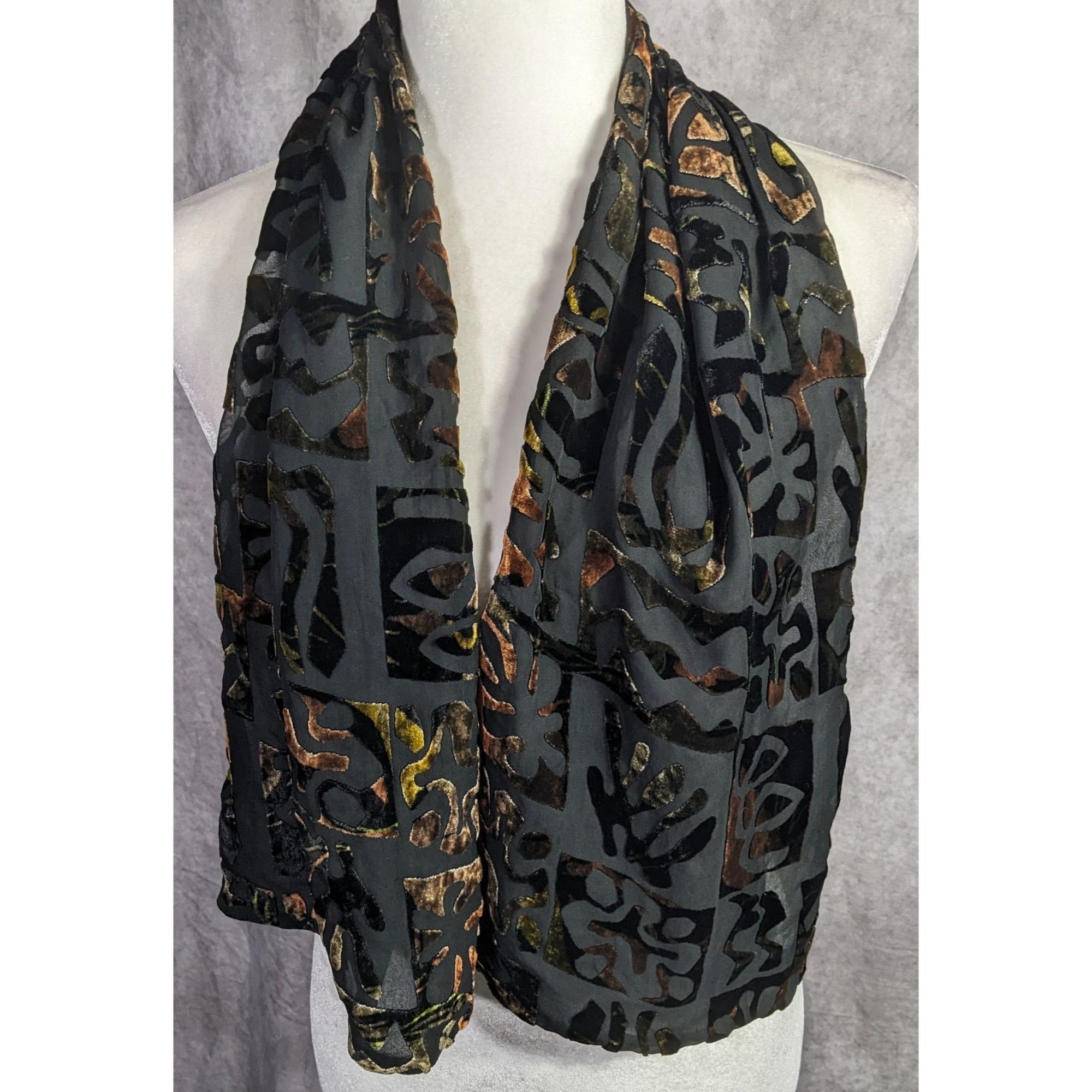 Other Vintage Burnt Velvet Floral Scarf Hawaiian-Inspired Black & Size ONE SIZE - 11 Thumbnail