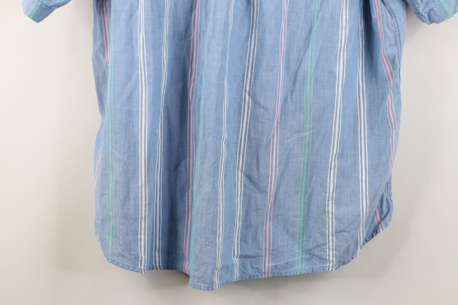 Vintage Vintage 90s Streetwear Chambray Short Sleeve Button Shirt Size US L / EU 52-54 / 3 - 15 Thumbnail