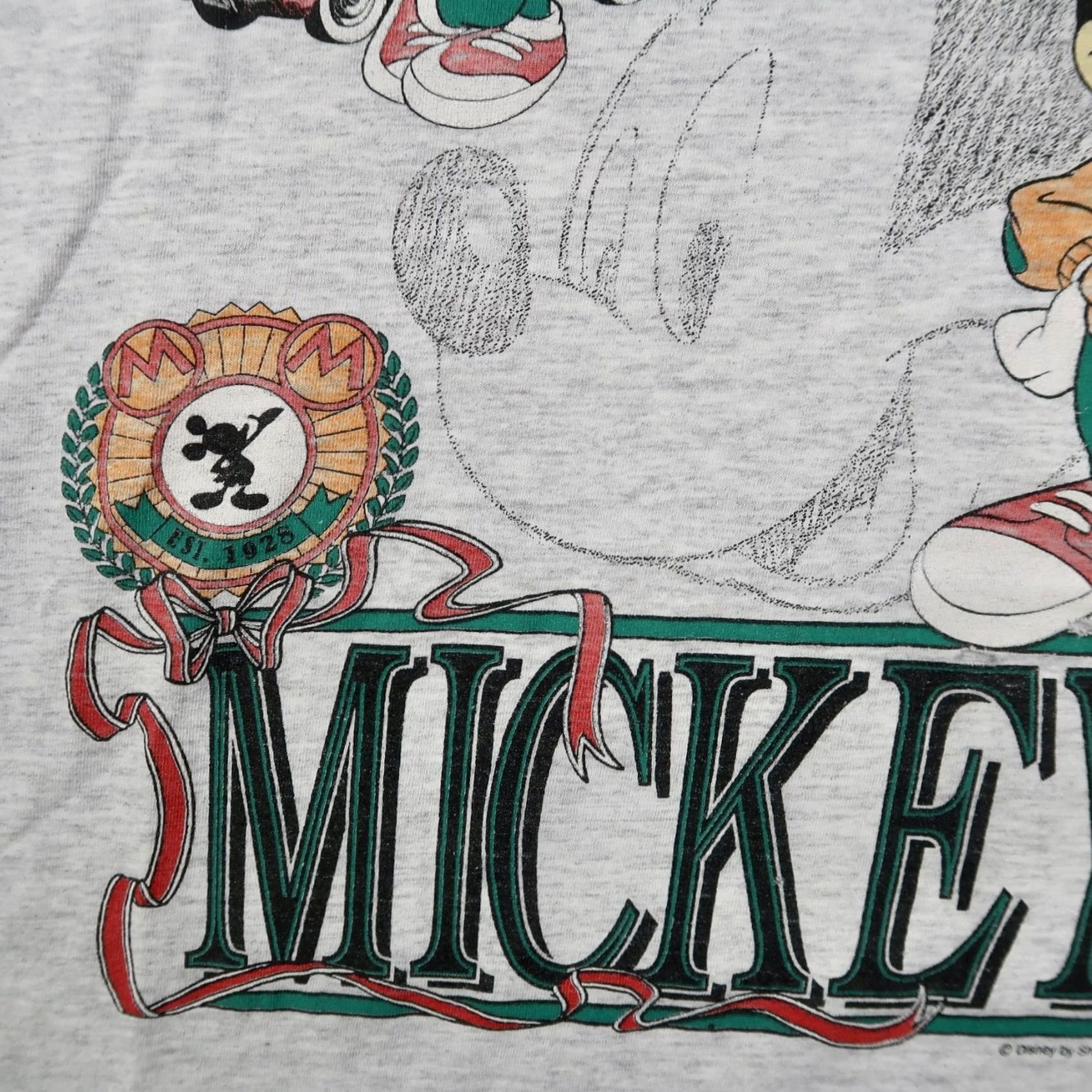 Vintage VINTAGE Mickey Mouse T-Shirt Shirt Mens XL Gray 90s Cartoon 80s Disney Minn ie Mouse Thrashed United States United States Size US XL / EU 56 / 4 - 5 Thumbnail