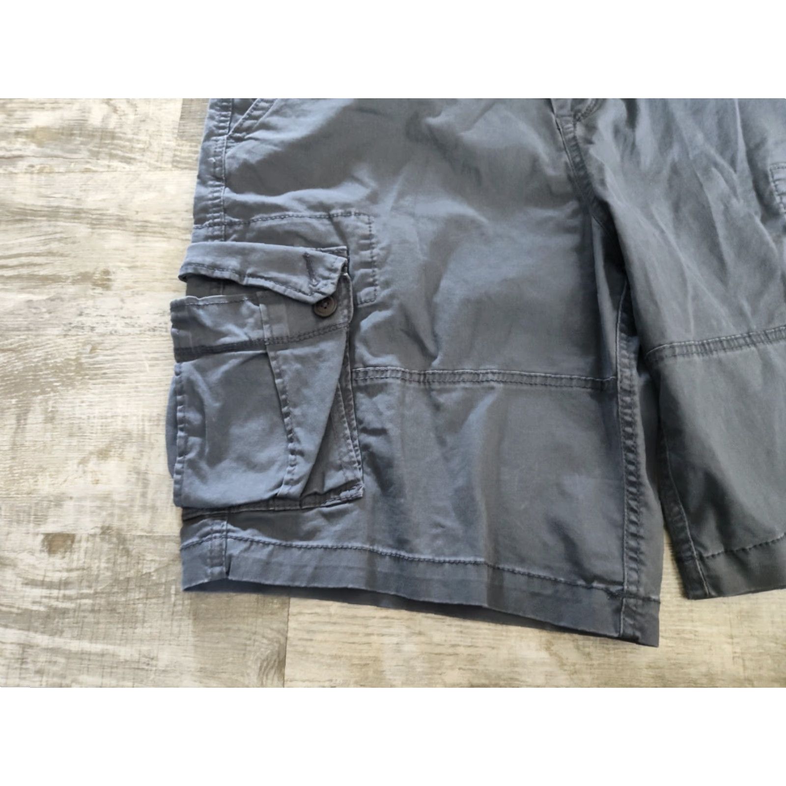 Vintage VINTAGE Aeropostale Cargo Shorts Mens Size 38 Regular Fit Blue Gray Cotton Blend Casual Travel Size US 38 / EU 54 - 7 Thumbnail