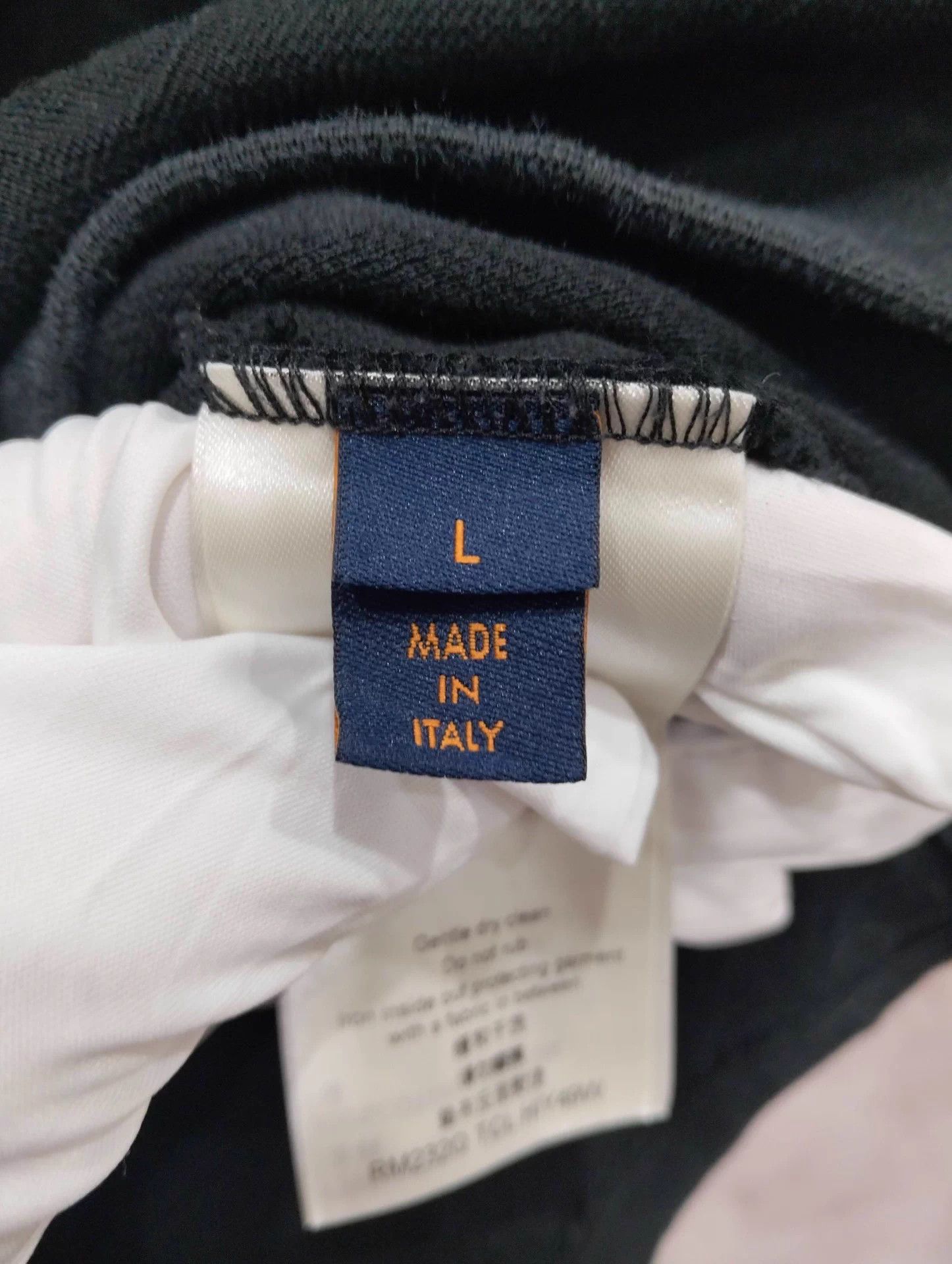 Louis Vuitton LV black monogram 3D pocket short-sleeve T-shirt size L Size US L / EU 52-54 / 3 - 6 Thumbnail