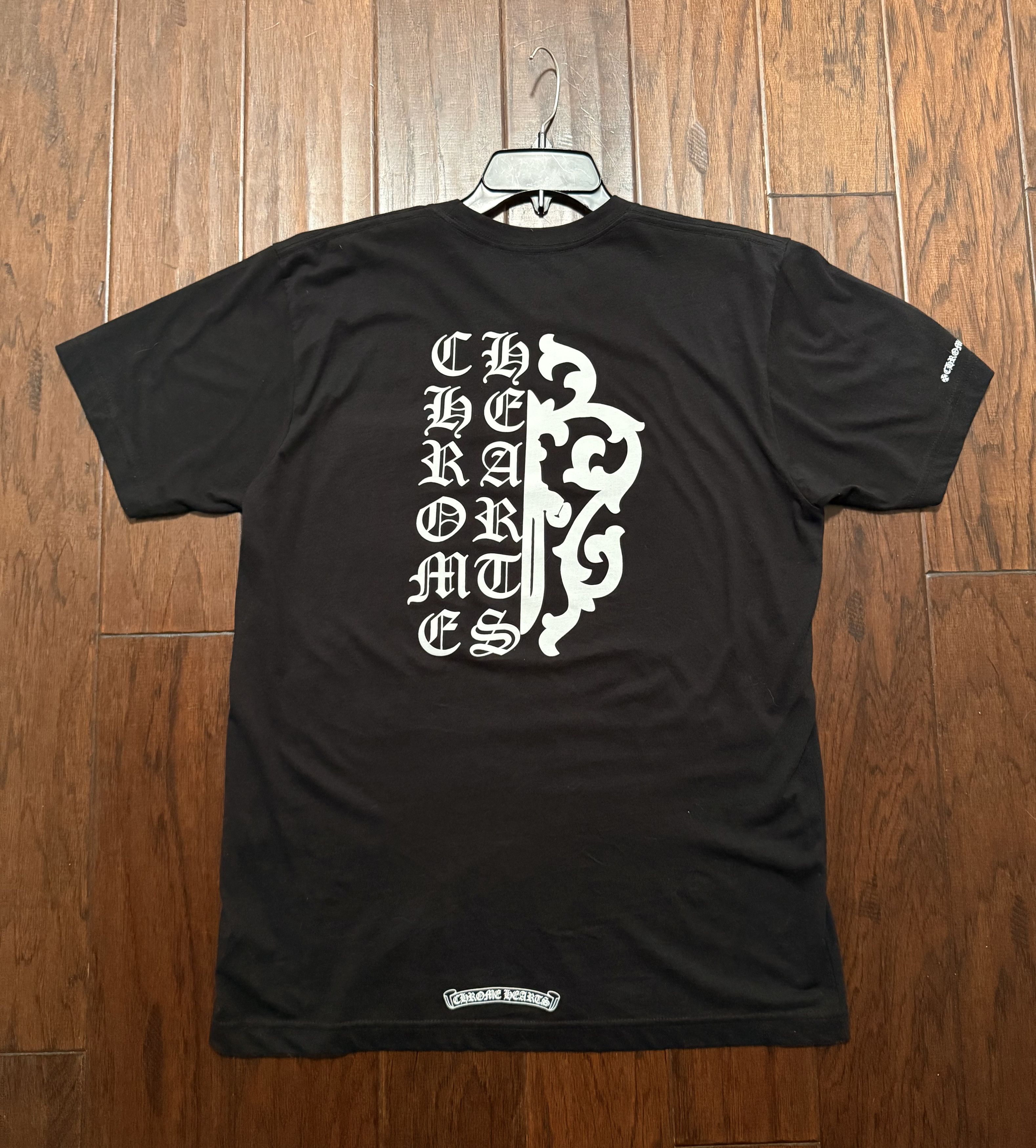 Chrome Hearts Chrome Hearts Scroll Pocket & Sleeve Logo Tee Size US L / EU 52-54 / 3 - 1 Thumbnail