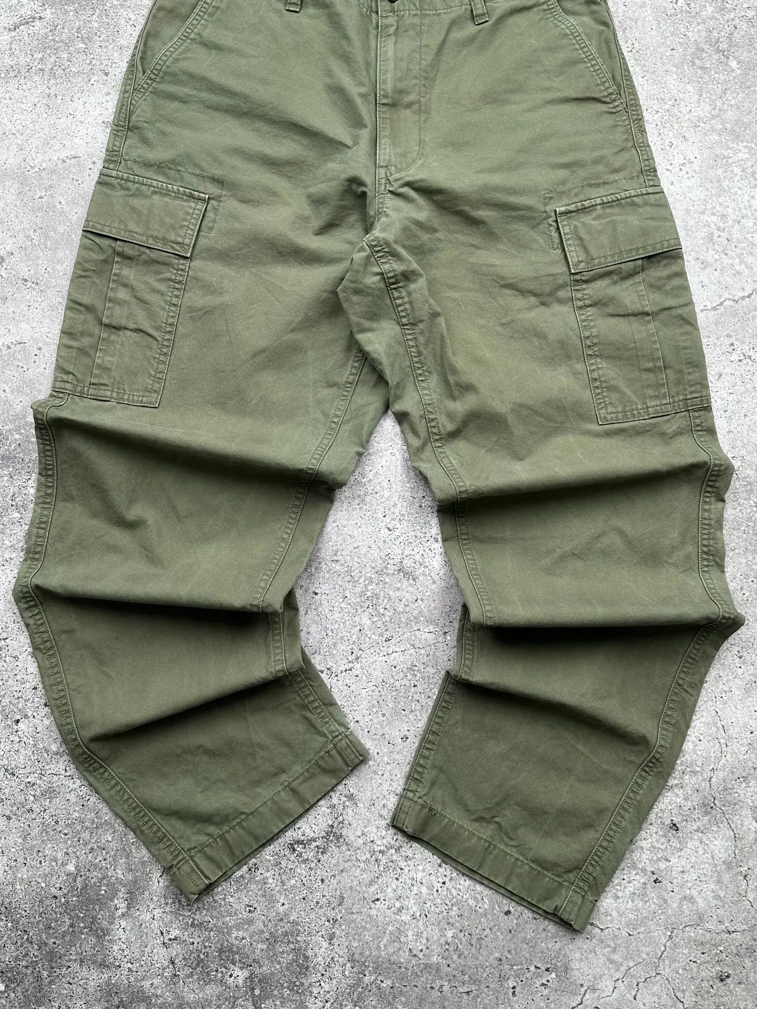 Japanese Brand Uniqlo Cargo Pants C486(V226) Size US 31 - 3 Thumbnail