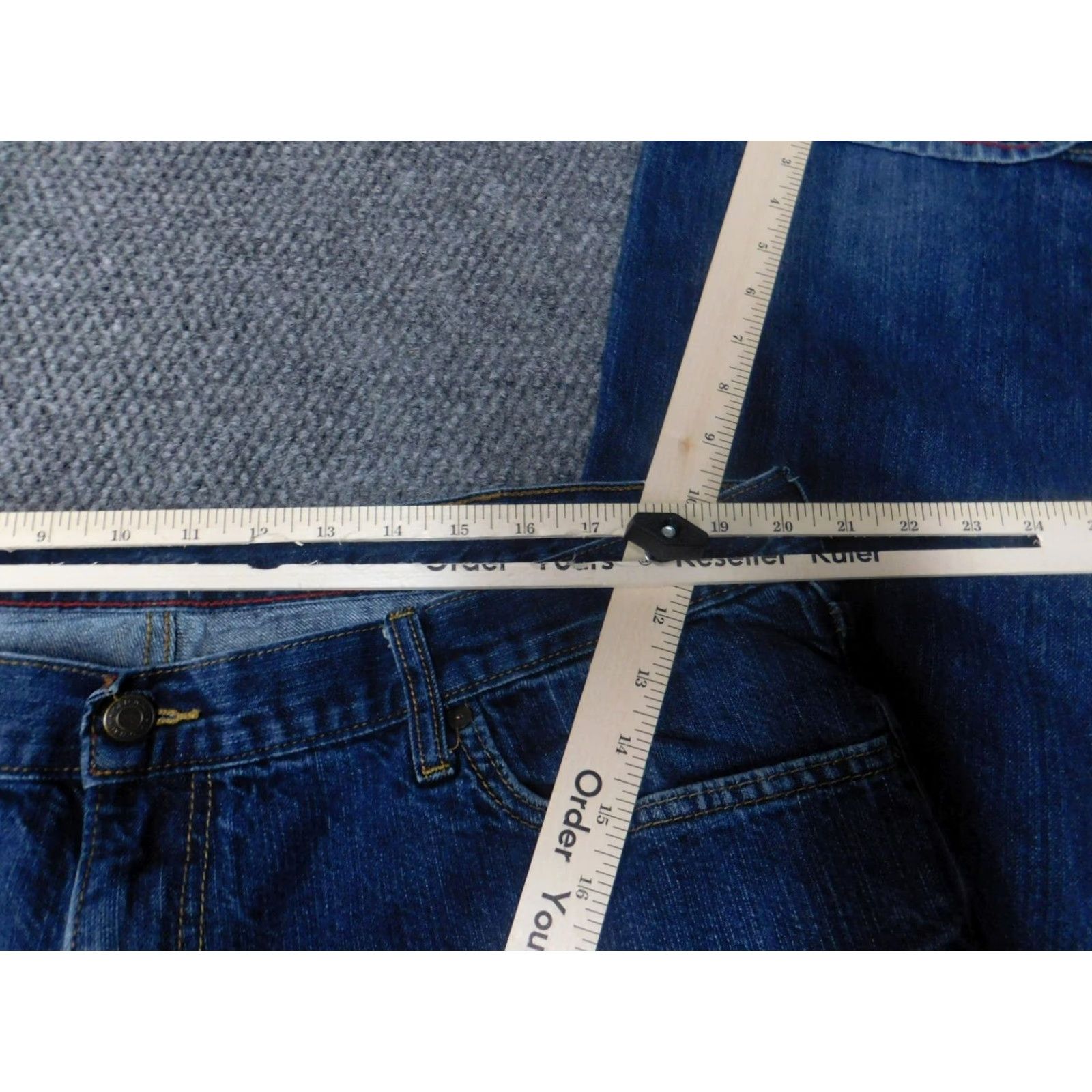 Old Navy Old Navy Jeans Mens 41x30 Blue Straight Denim Regular Cowboy Pocket Zipper 41 30 Regular Mens Size US 41 - 2 Thumbnail