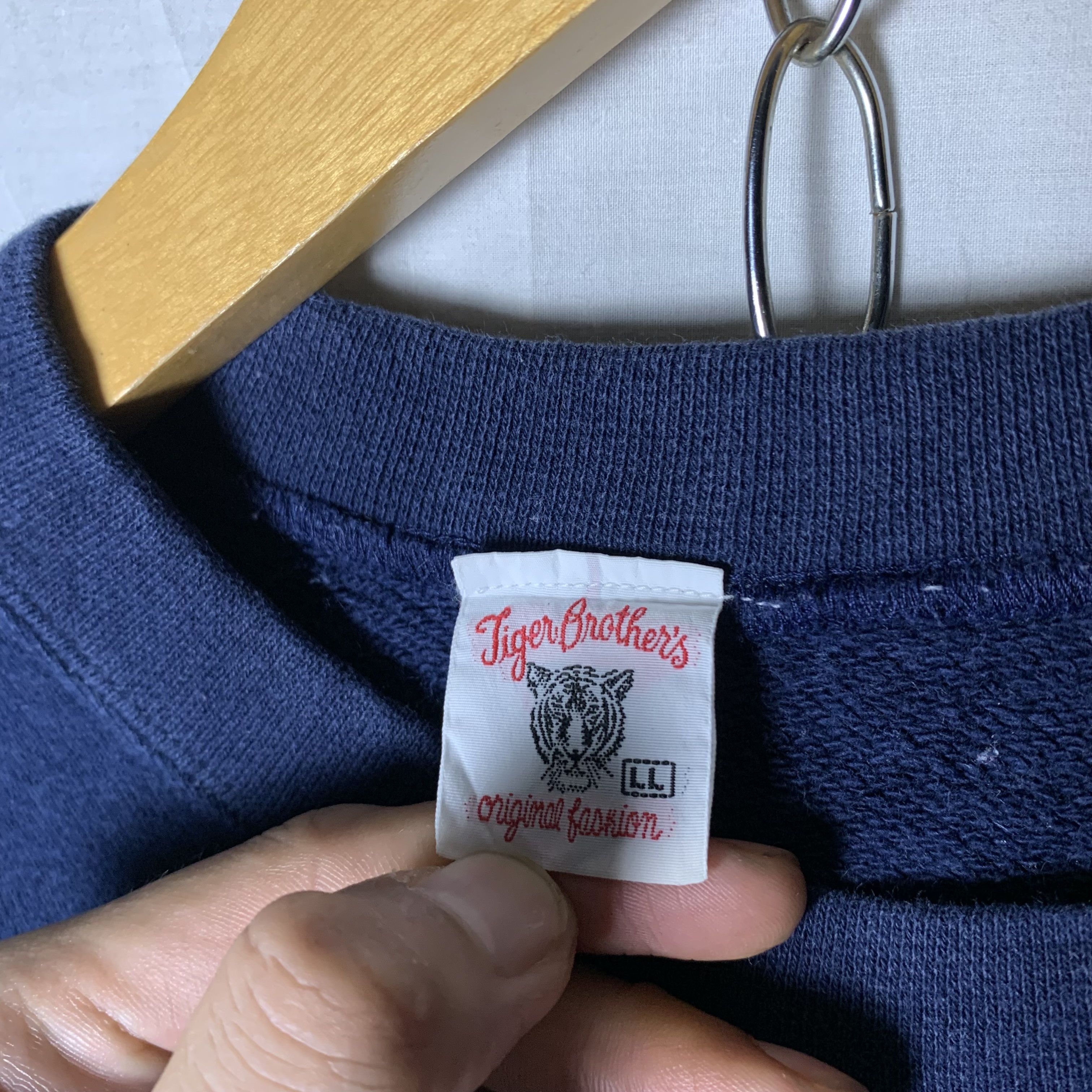 Japanese Brand Vintage National Panasonic Volleyball Team Sweatshirt Size US L / EU 52-54 / 3 - 7 Thumbnail
