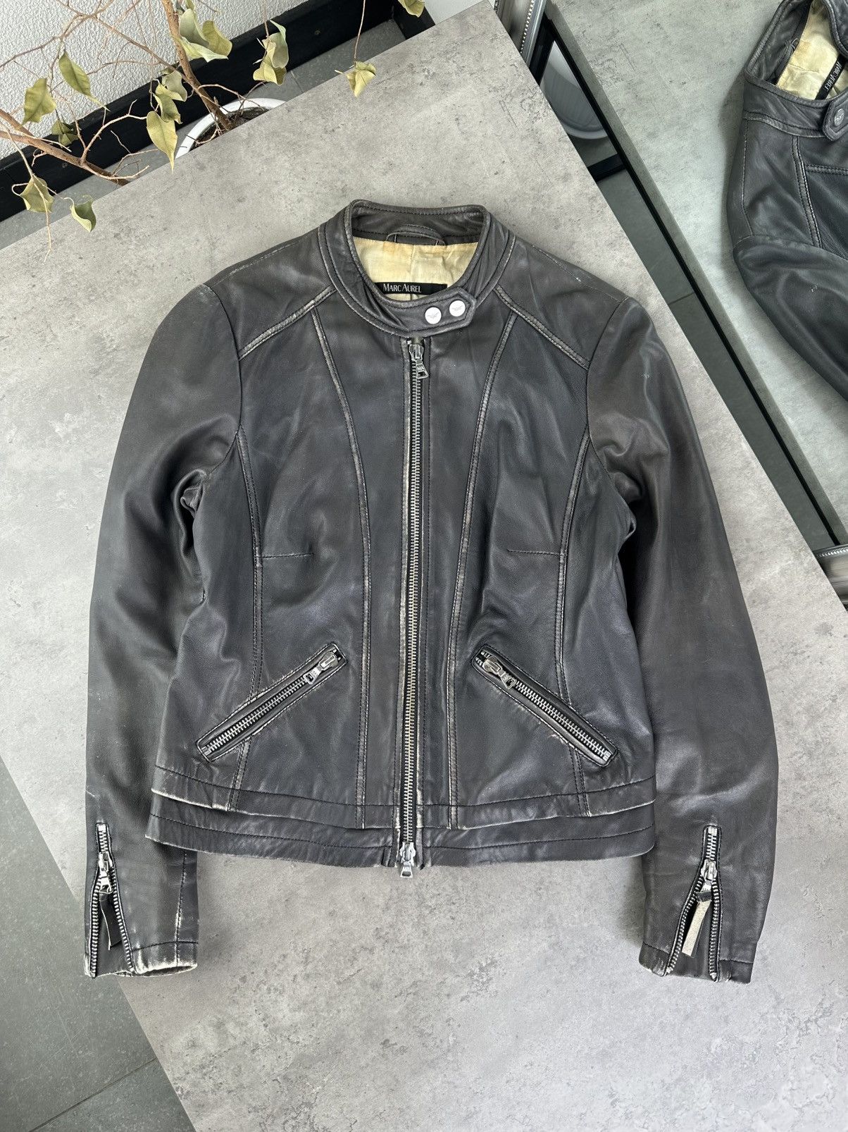 Japanese Brand Vintage Leather Jacket Size S / US 4 / IT 40 - 1 Thumbnail