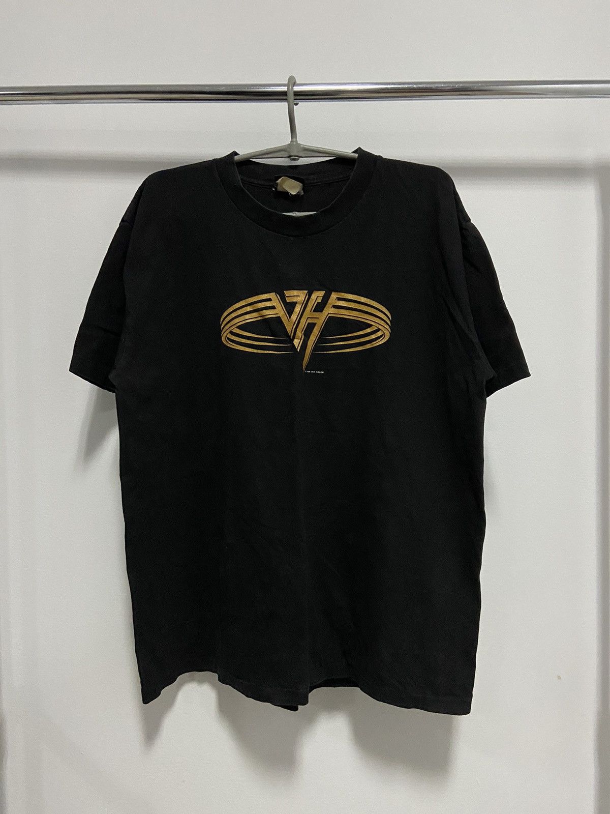 Vintage Van halen vintage balance tour t shirt RARE rock 1996 logo Size US L / EU 52-54 / 3 - 1 Thumbnail