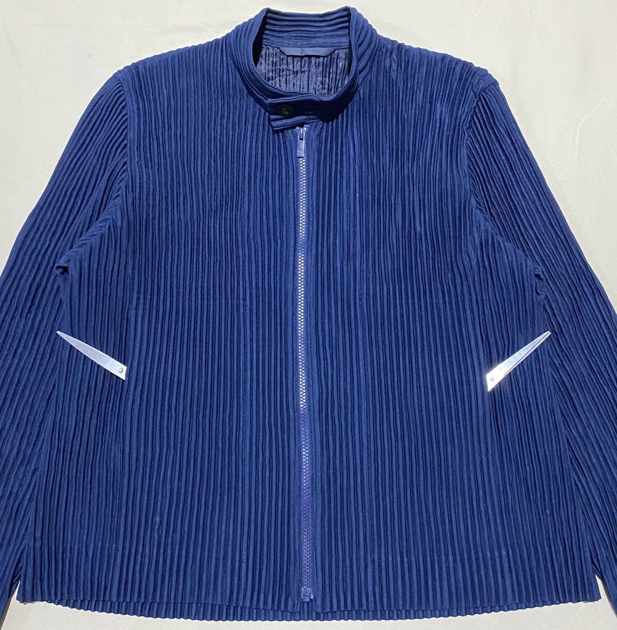Homme Plisse Issey Miyake Homme Plisse Issey Miyake Pleated Jacket Navy Size US M / EU 48-50 / 2 - 2 Thumbnail