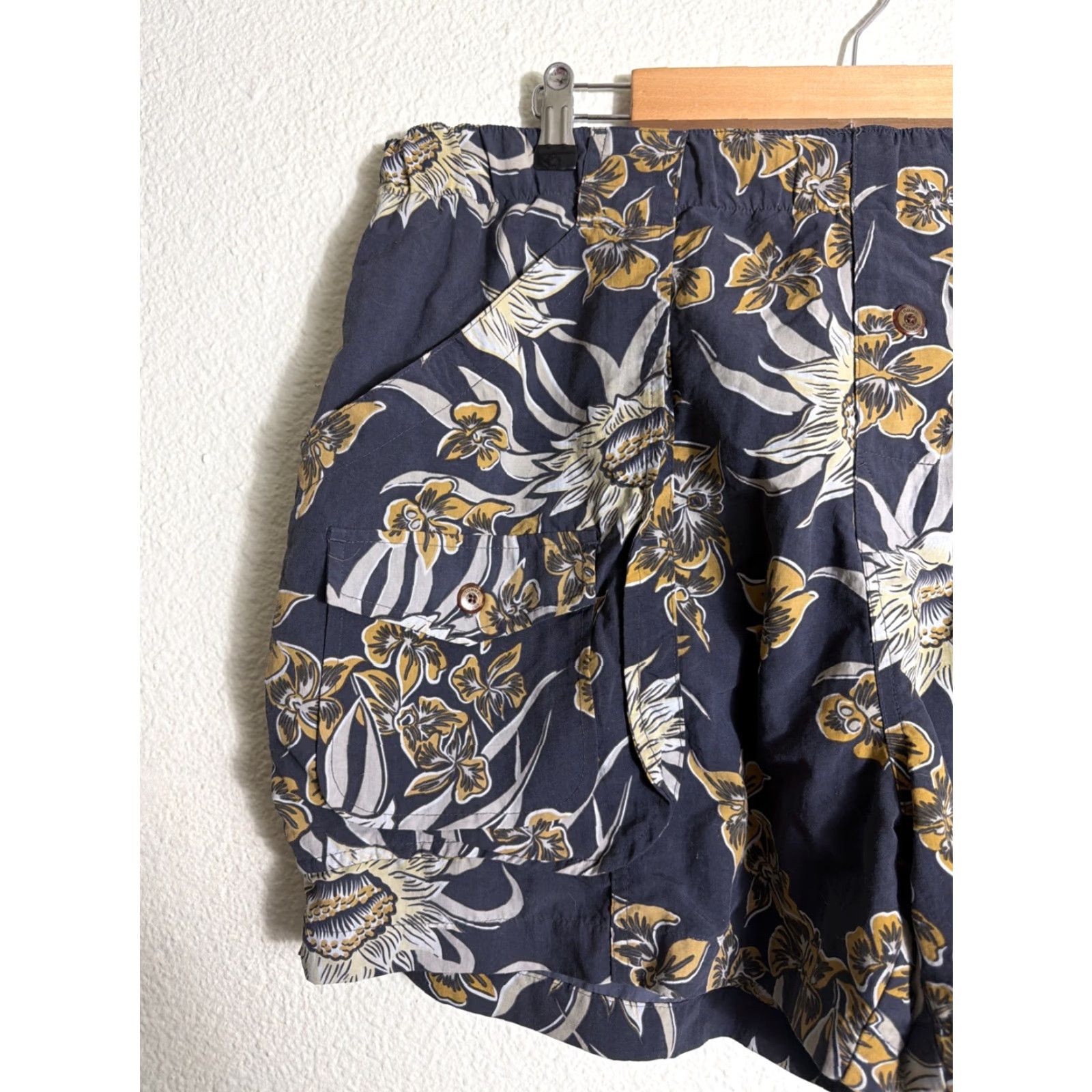 Tommy Bahama Tommy Bahama Trunks Mens Large Gray Lined Tropical 38x4 Drawstring Size ONE SIZE - 2 Thumbnail