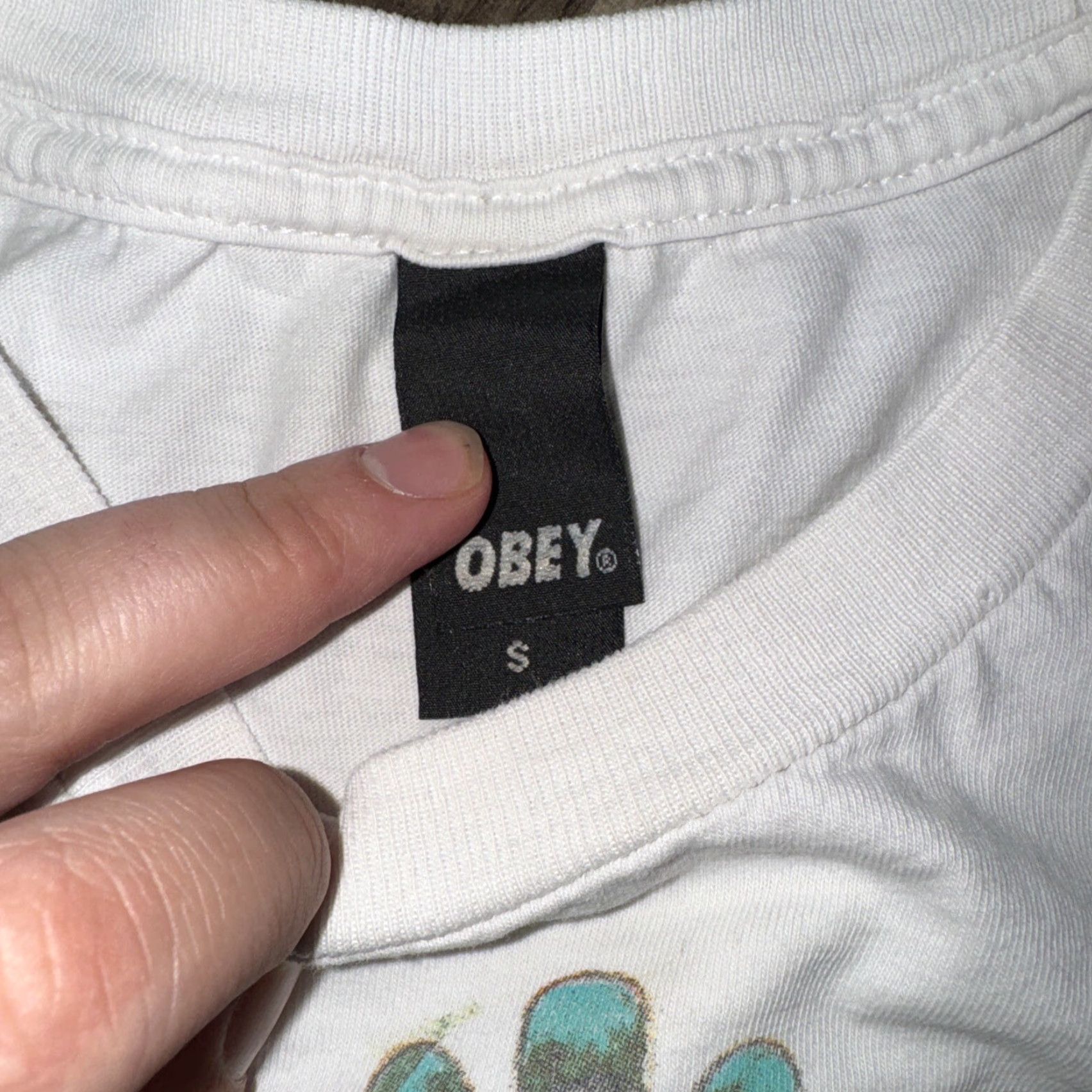 Obey VINTAGE Obey T-Shirt Small Mens White 18x24 2000s Y2K Size US S / EU 44-46 / 1 - 3 Thumbnail