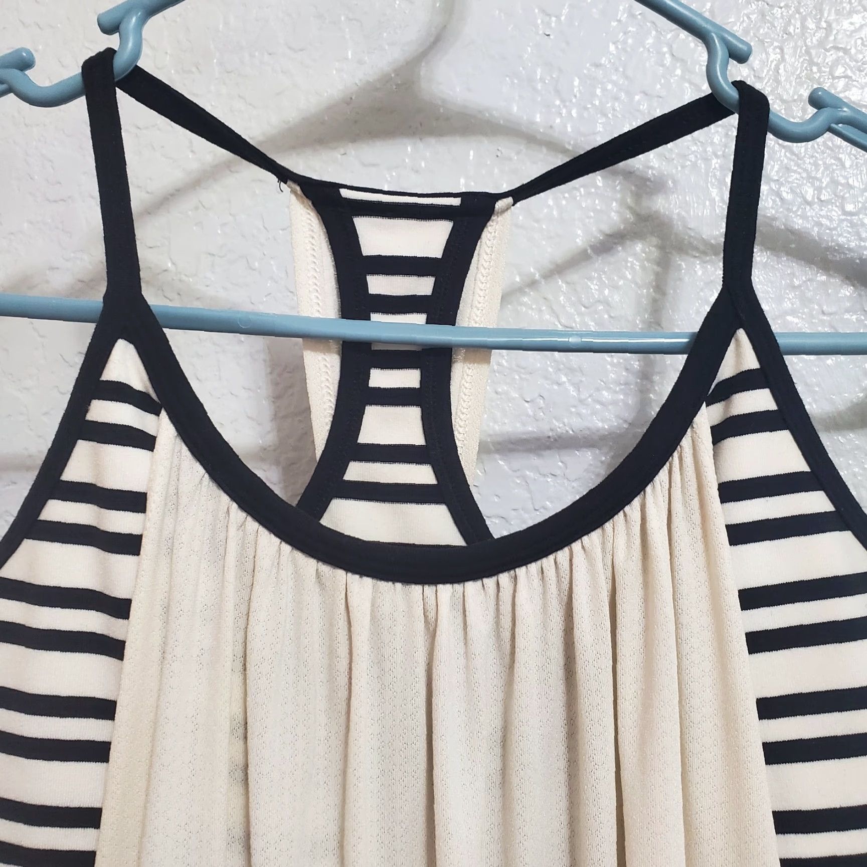 Lululemon VINTAGE Lululemon Top Womens White Black Stripe Layered Bra and Tank Tank Sleeveless Racerback 26" Bust 27.5" Shoulder to Hem Womens Yoga Gym Running Size XS / US 0-2 / IT 36-38 - 3 Thumbnail