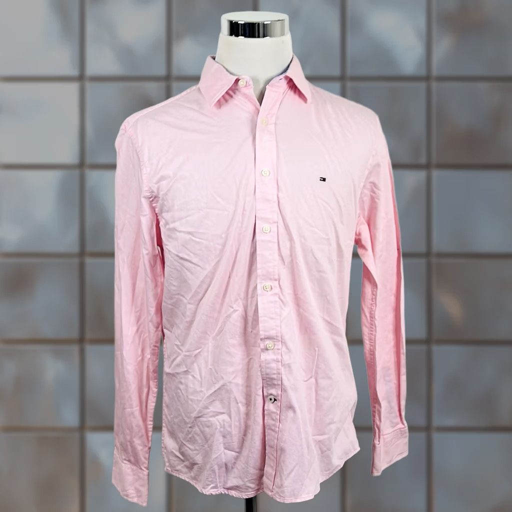 Tommy Hilfiger Tommy Hilfiger Medium Casual Button Front Shirt Pink 100% Cotton Shirt Men M Pink 100% Cotton Button-Front Casual Mens Shirt Size US M / EU 48-50 / 2 - 1 Thumbnail