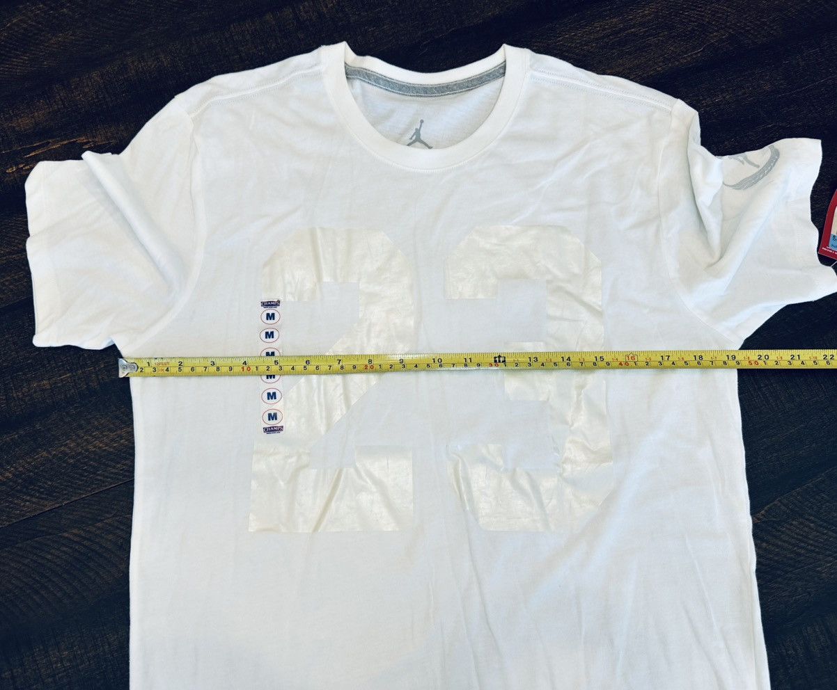 Nike NWT-Stains- Nike Air Jordan #23 Men’s T-Shirt-Size Medium Size US M / EU 48-50 / 2 - 9 Thumbnail