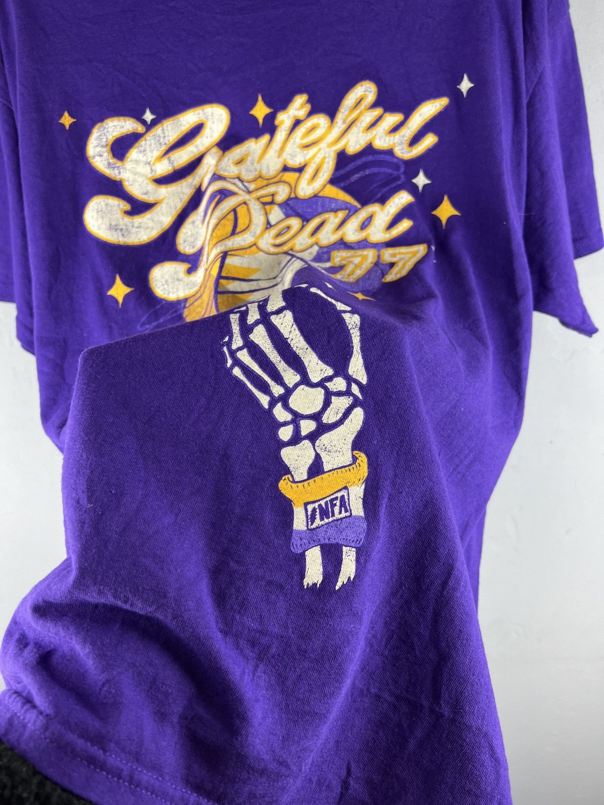 Grateful Dead Grateful Dead 77 NFA Basketball Purple Y2K t shirt Size US L / EU 52-54 / 3 - 3 Thumbnail