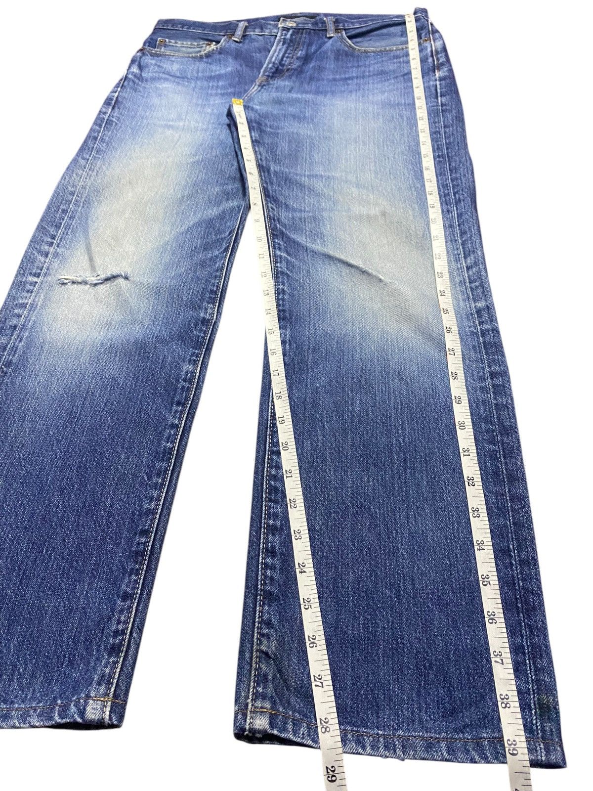 Japanese Brand Vintage Japanese Brands Uniqlo Faded Distressed Loose Jeans Size US 34 / EU 50 - 11 Thumbnail