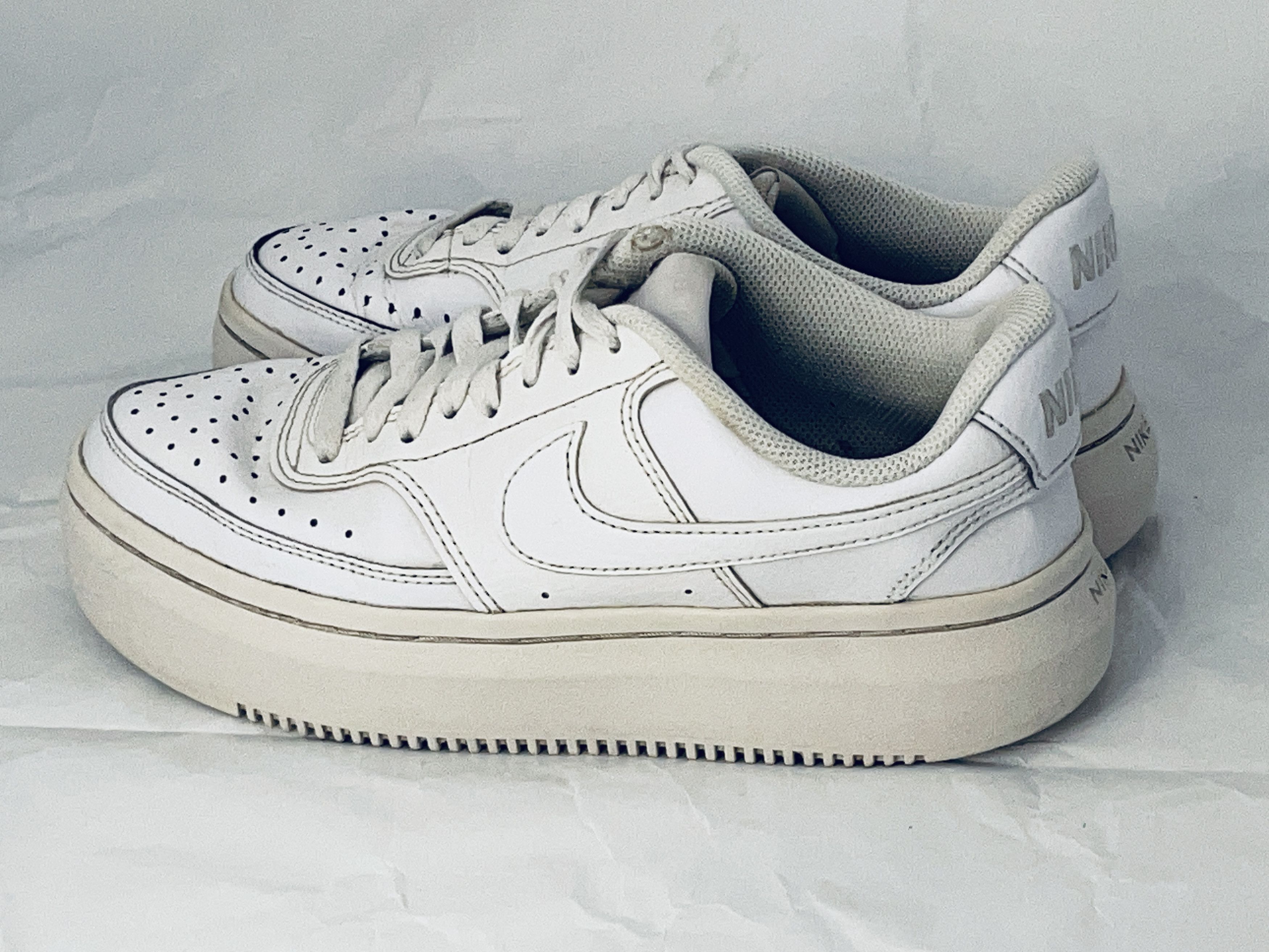 Nike 👟 29,90 € – Nike Court Vision Alta Weiß - Gr. 40 Size US 9.5 / IT 39.5 - 3 Thumbnail