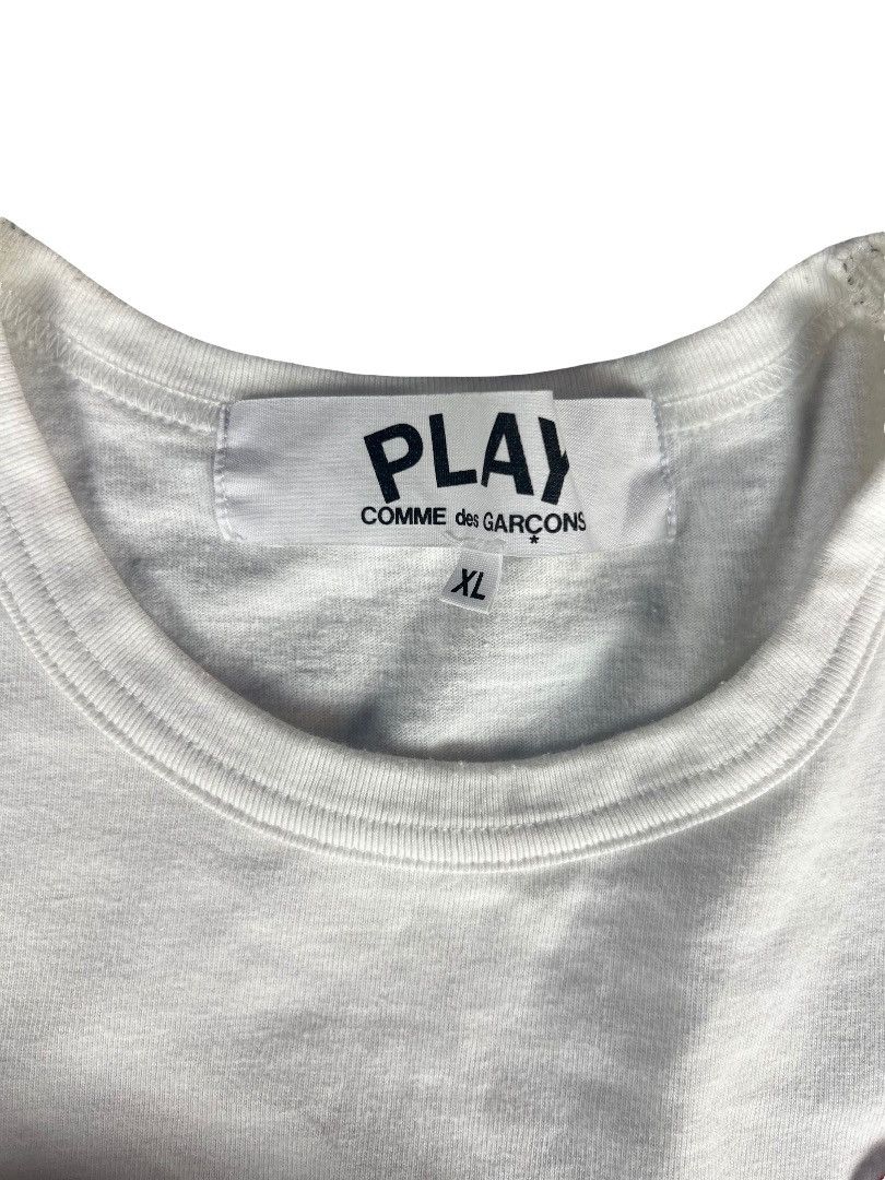Comme des Garcons Comme des Garçons PLAY White Tee with Camo Heart – Size XL Size US XL / EU 56 / 4 - 2 Thumbnail