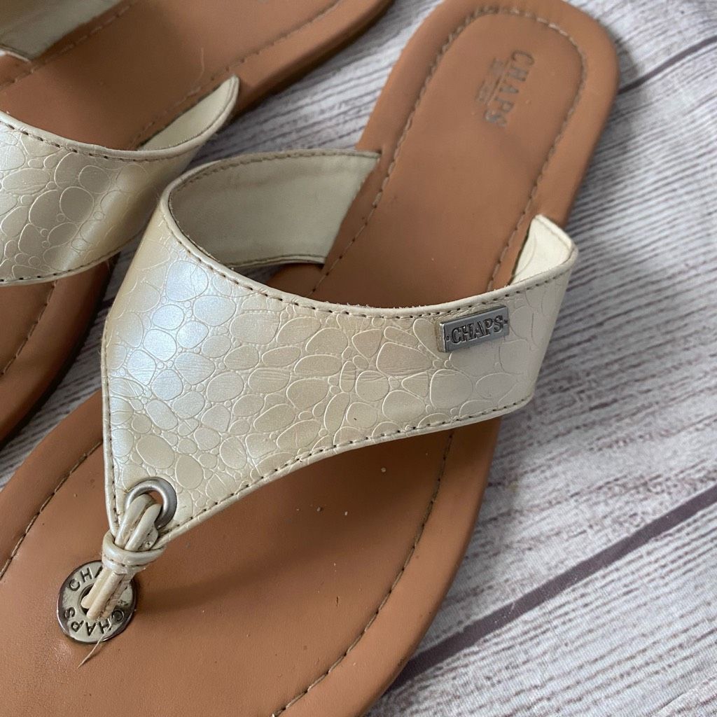 Chaps Chaps Ralph Lauren women 8 slip on flip flops white with tan Size US 8 / IT 38 - 3 Thumbnail