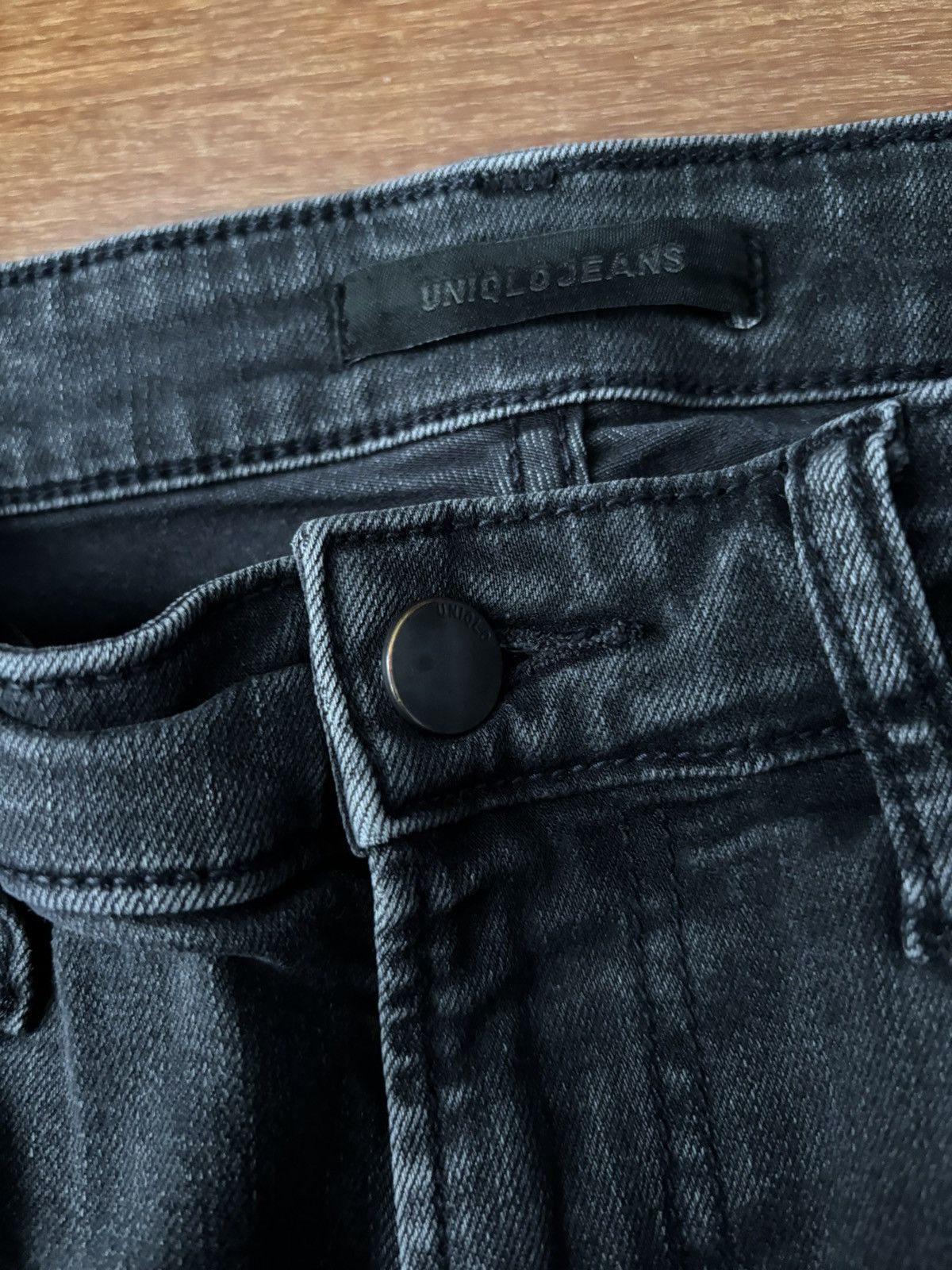 Uniqlo Uniqlo Black Distressed Jeans Size US 30 / EU 46 - 3 Thumbnail