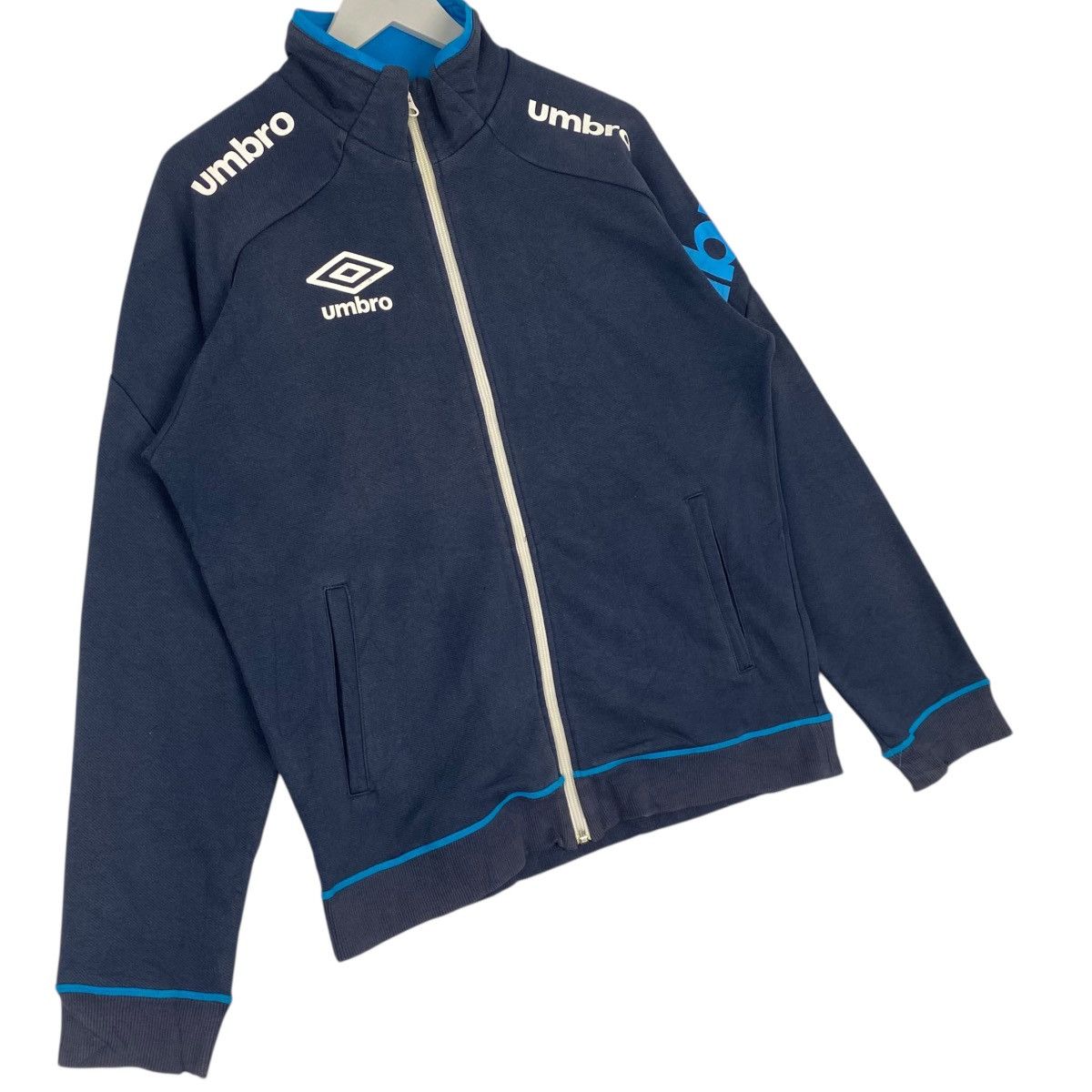 Other Vintage Umbro Full Zip Sweater Black Hoodie Big Logo Size US L / EU 52-54 / 3 - 3 Thumbnail
