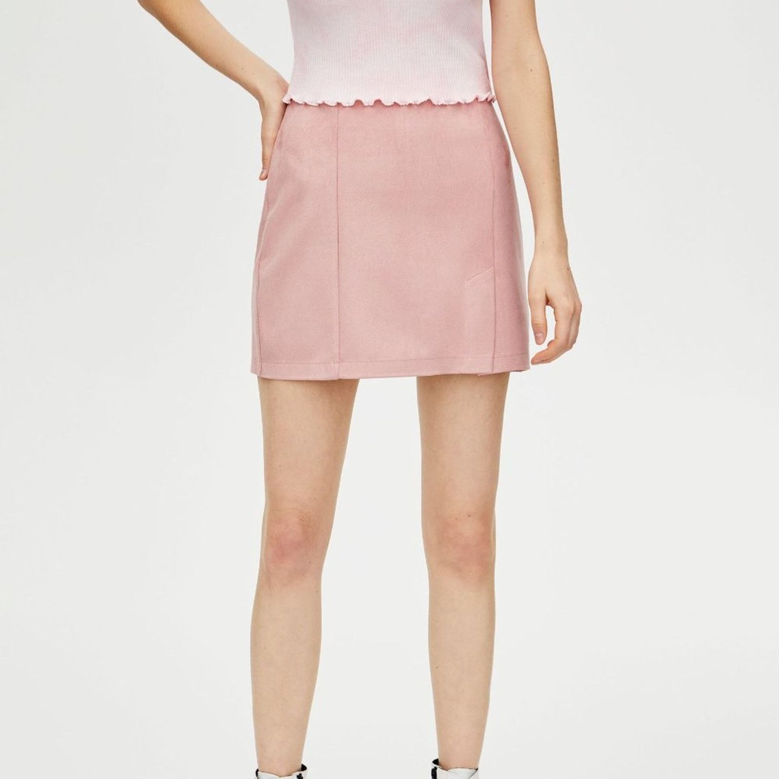 Pull & Bear Pull&Bear Pink Faux Suede Mini Skirt Size 28" / US 6 / IT 42 - 5 Thumbnail