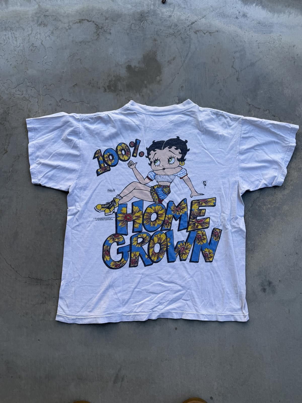Tultex Vintage 1994 Betty Boop “100% Home Grown” All Over Print Tee Size US L / EU 52-54 / 3 - 2 Thumbnail
