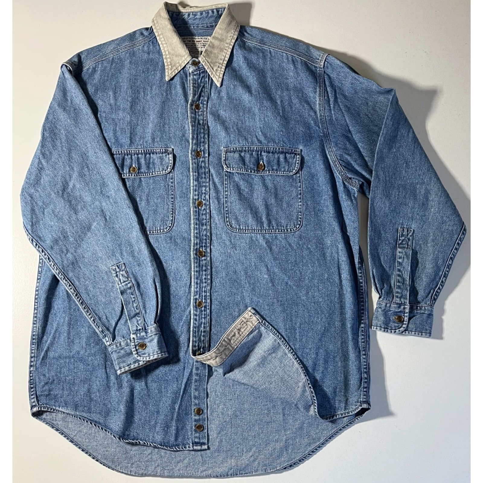 Abercrombie & Fitch VINTAGE Abercrombie & Fitch The Big Shirt Button-Up Denim Shirt Mens M 90s Blue Cotton Corduroy Collar Pockets Size US M / EU 48-50 / 2 - 3 Thumbnail