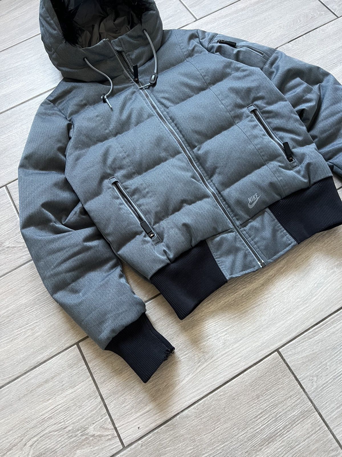 Nike Vintage Woman Nike Puffer Bomber Jacket Rare Small Swoosh Size S / US 4 / IT 40 - 5 Thumbnail